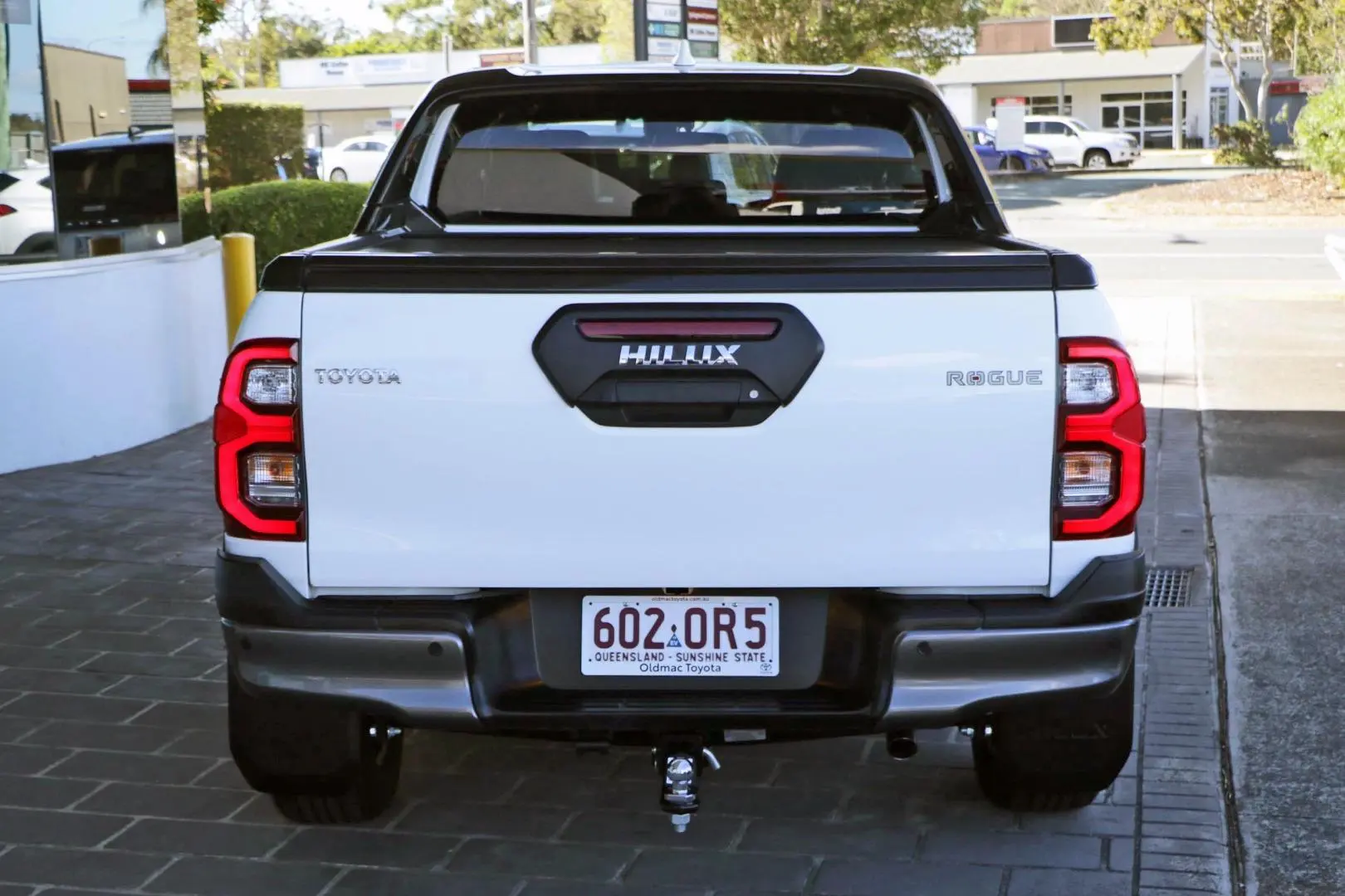 2025 Toyota Hilux Gallery Image 5