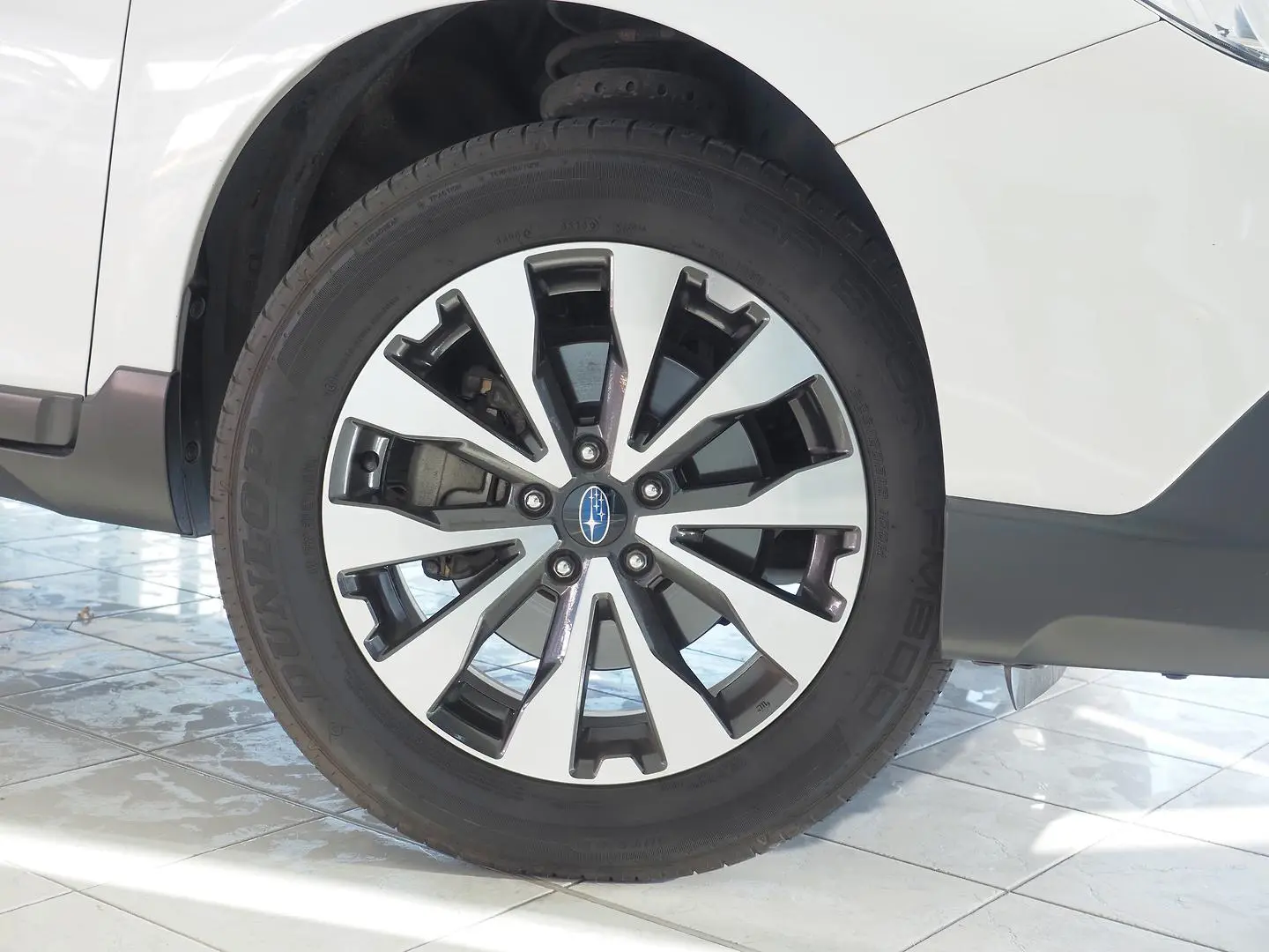 2017 Subaru Outback Gallery Image 9