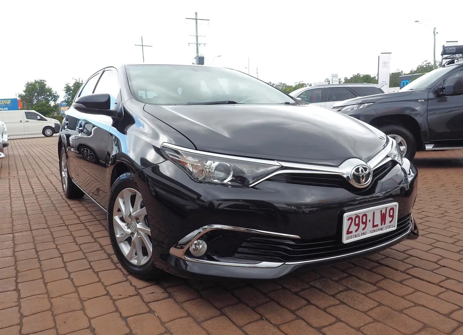 2016 Toyota Corolla Gallery Image 1