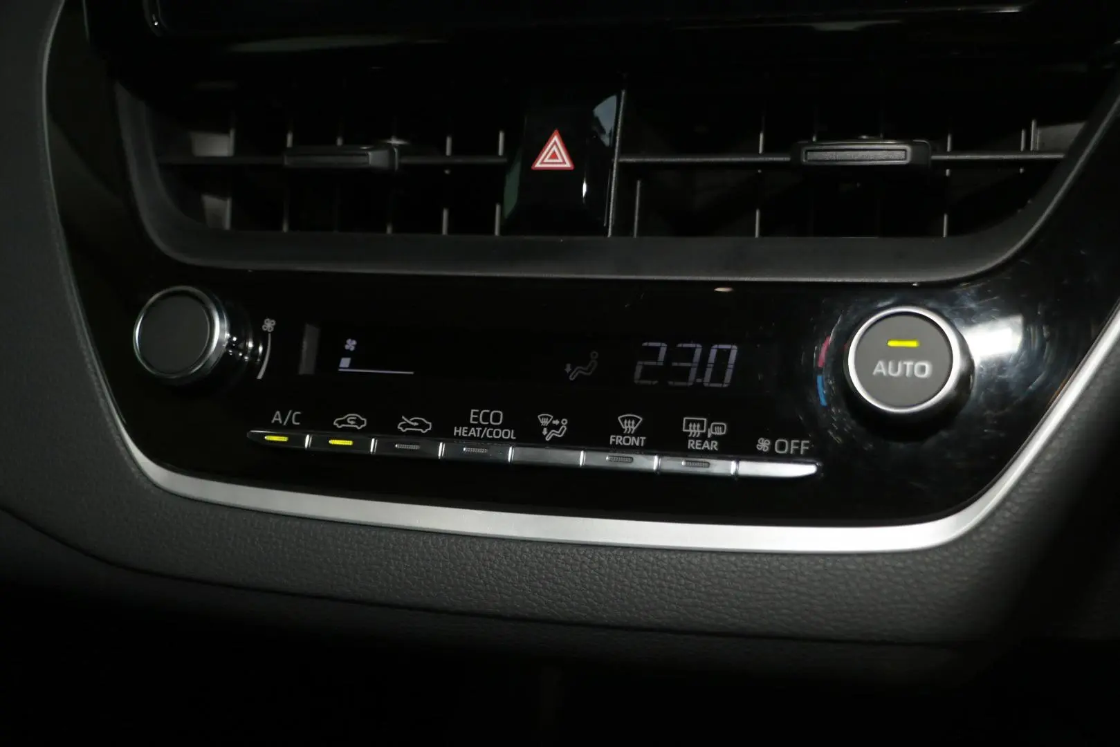 2025 Toyota Corolla Gallery Image 20