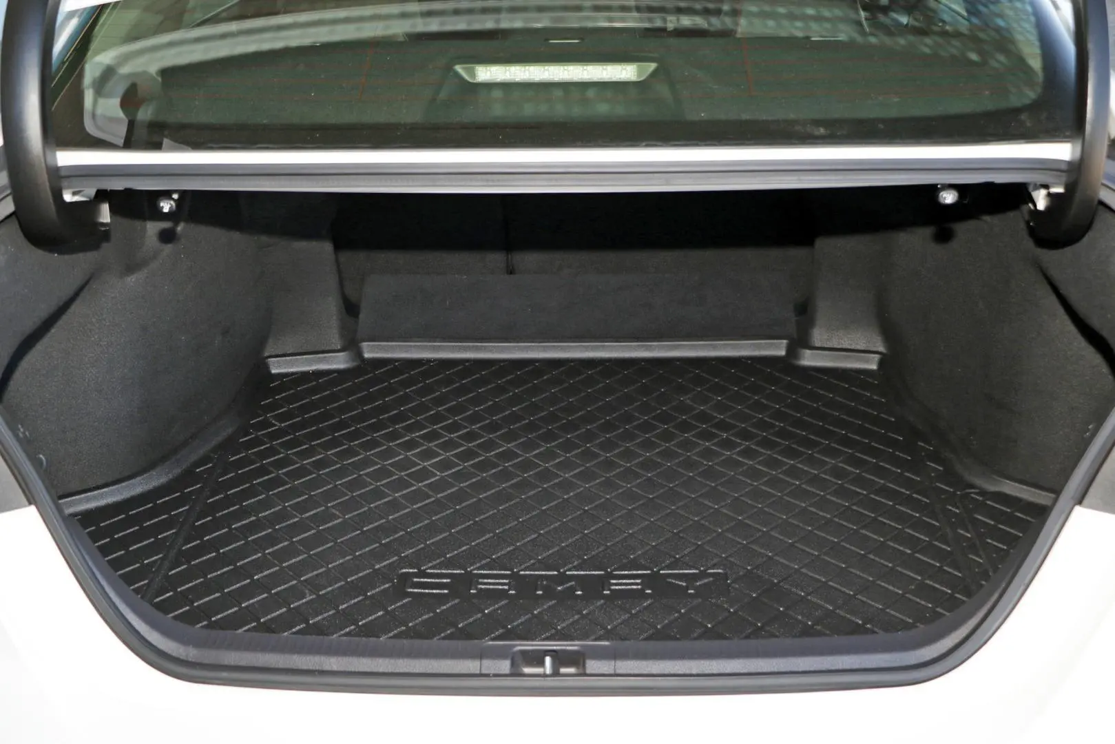 2019 Toyota Camry Gallery Image 26