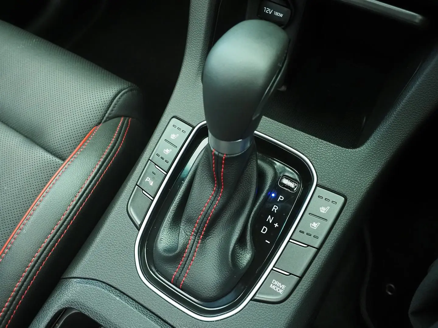 2017 Hyundai i30 Gallery Image 23