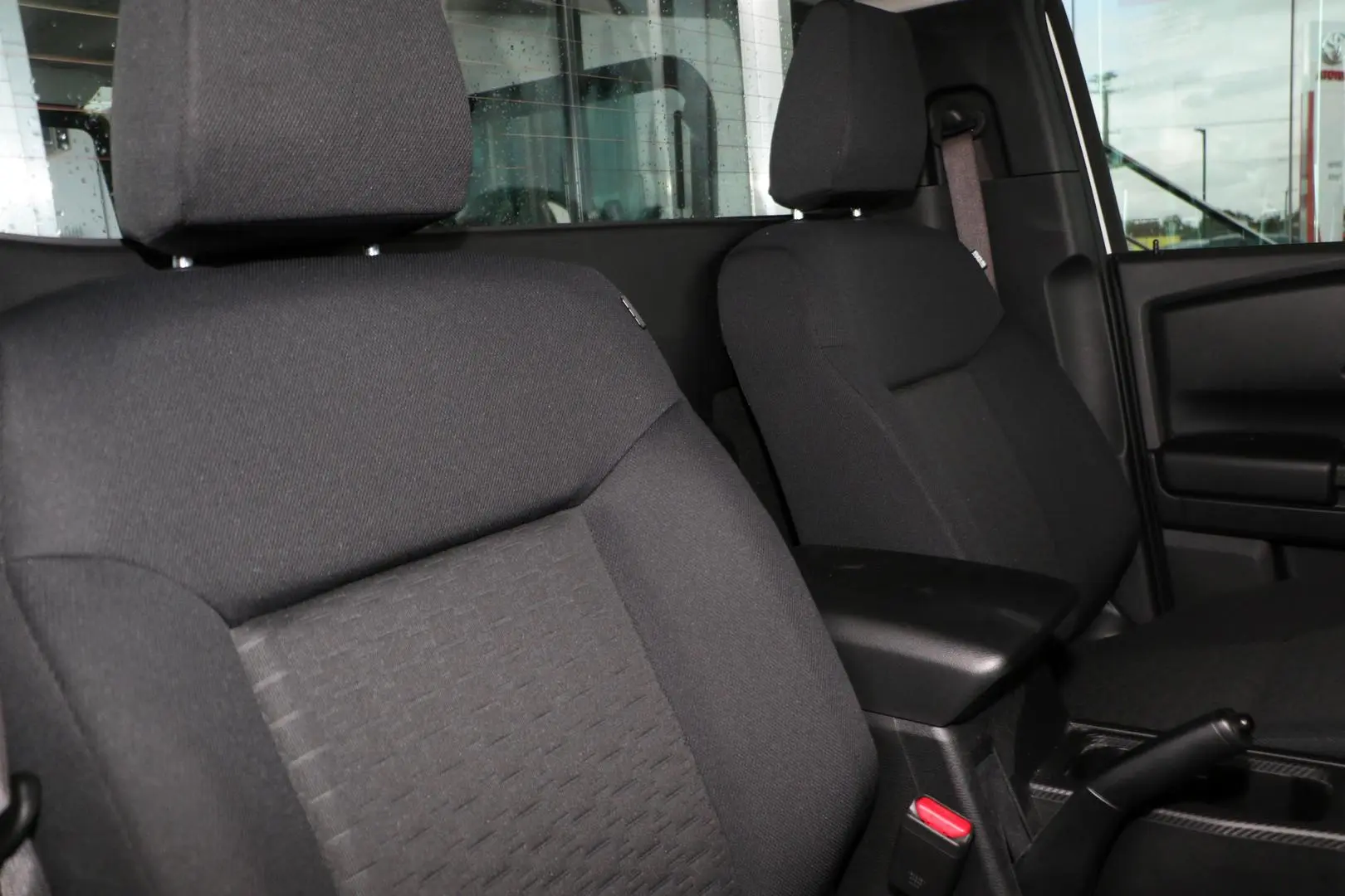 2025 Mitsubishi Triton Gallery Image 9