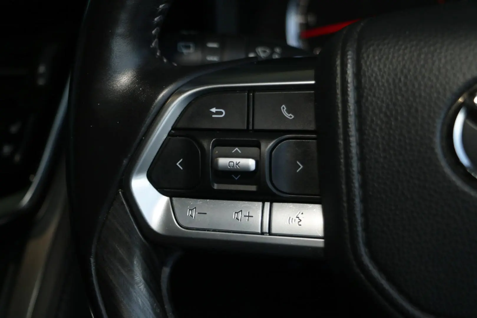 2023 Toyota Landcruiser Gallery Image 20