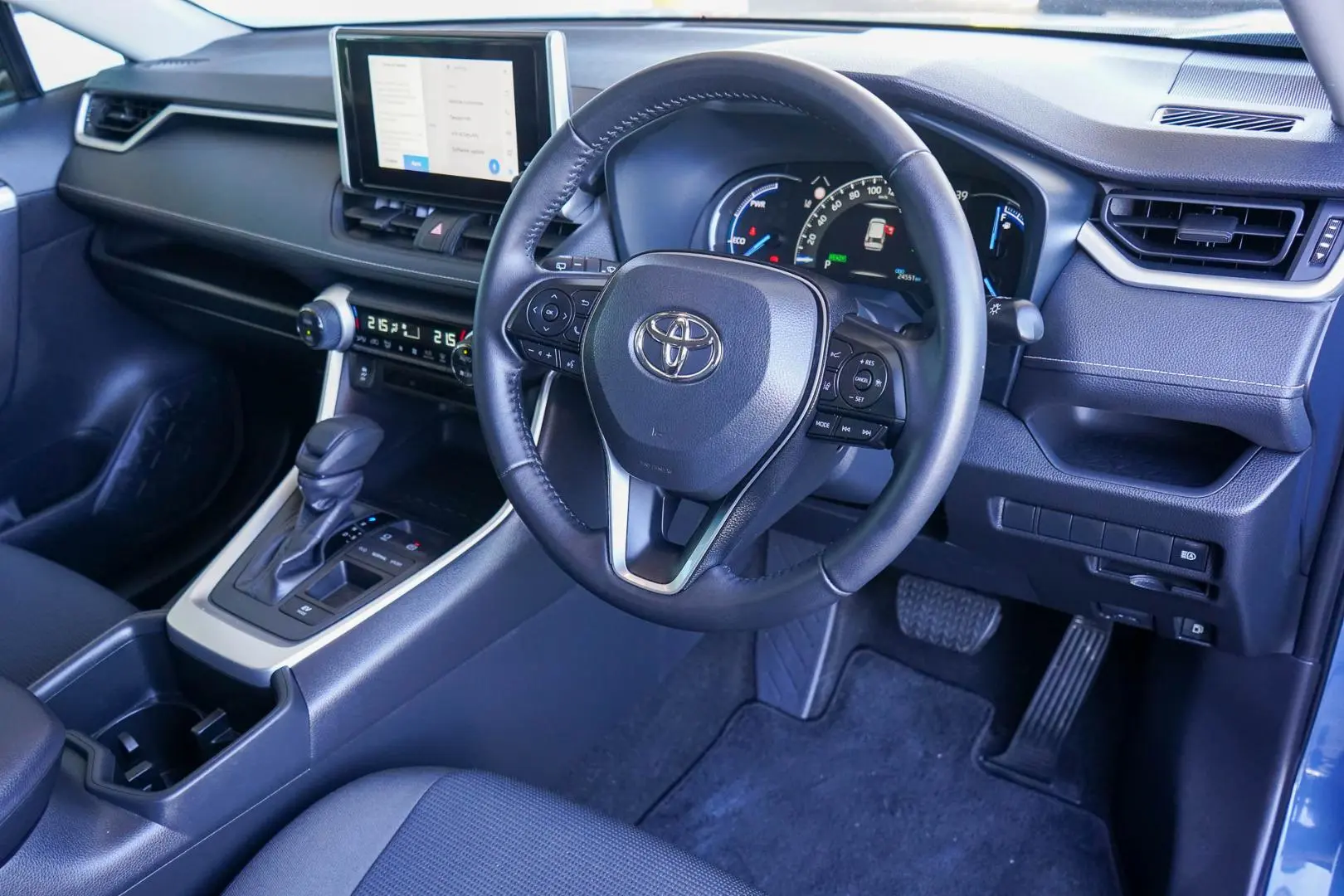 2025 Toyota RAV4 Gallery Image 7