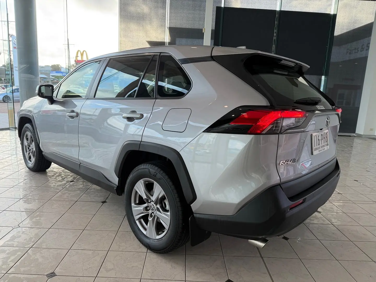 2023 Toyota RAV4 Gallery Image 6