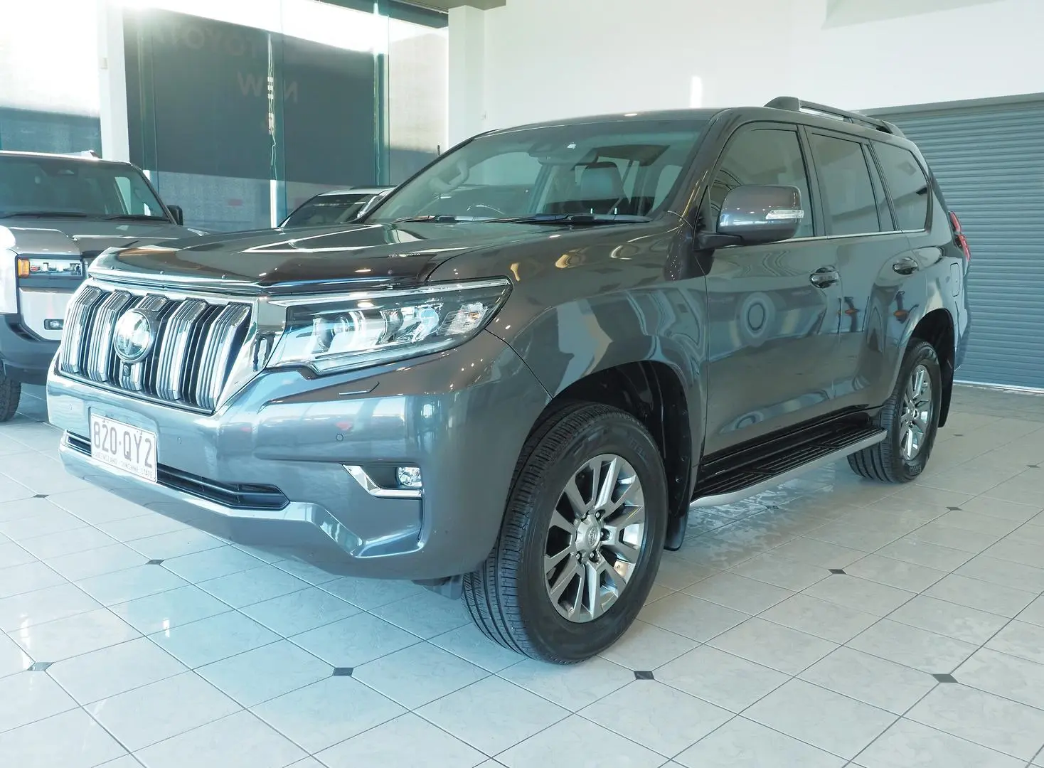 2018 Toyota Landcruiser Prado Gallery Image 12