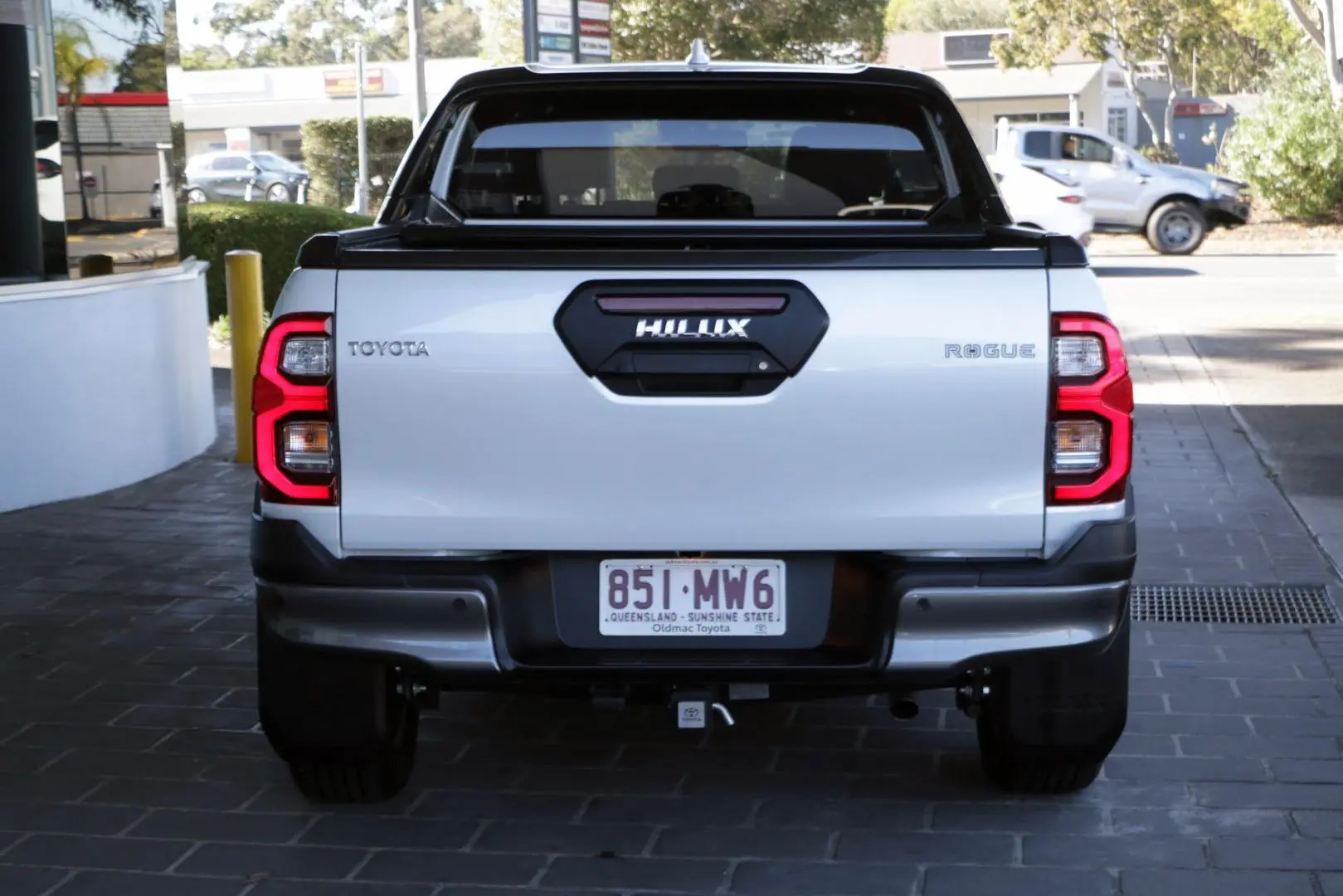 2025 Toyota Hilux Gallery Image 5