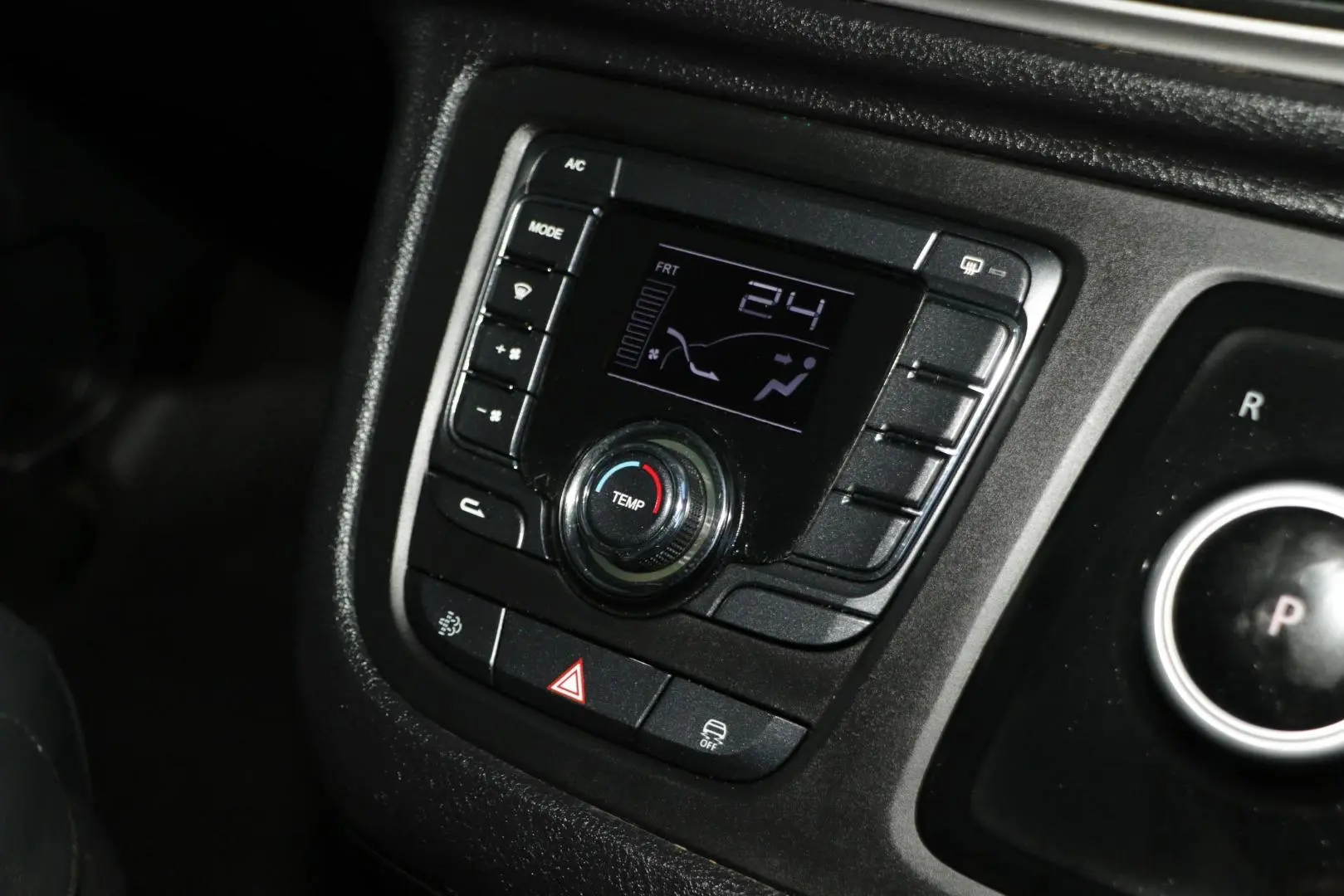 2022 LDV G10 Gallery Image 15