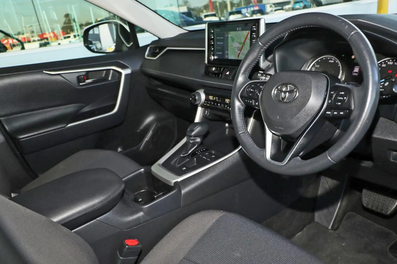 2022 Toyota RAV4 Gallery Image 6