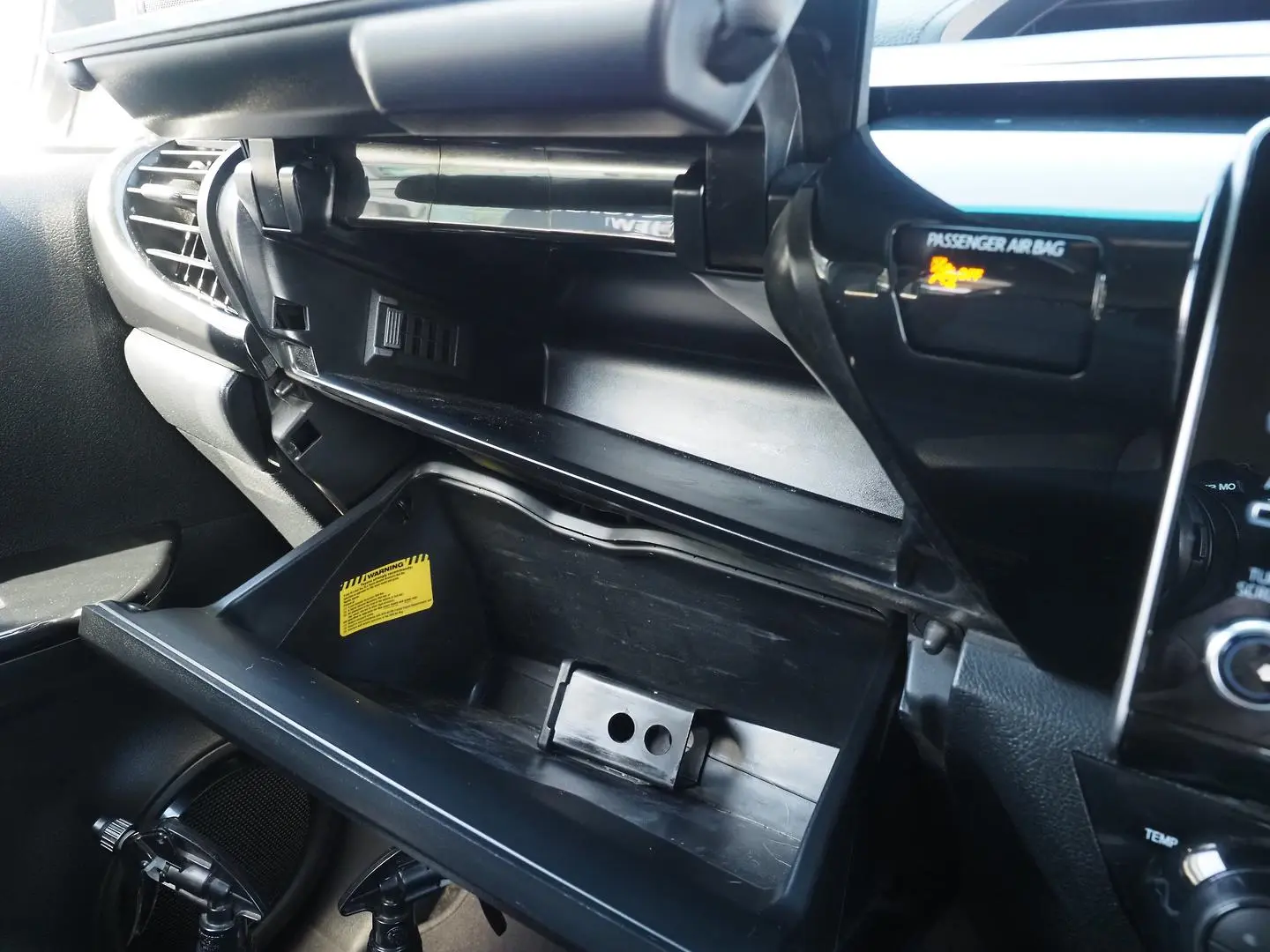 2025 Toyota Hilux Gallery Image 39