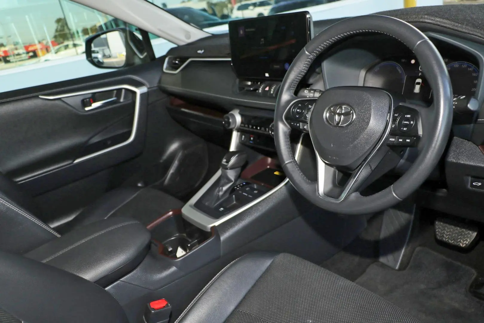 2023 Toyota RAV4 Gallery Image 7