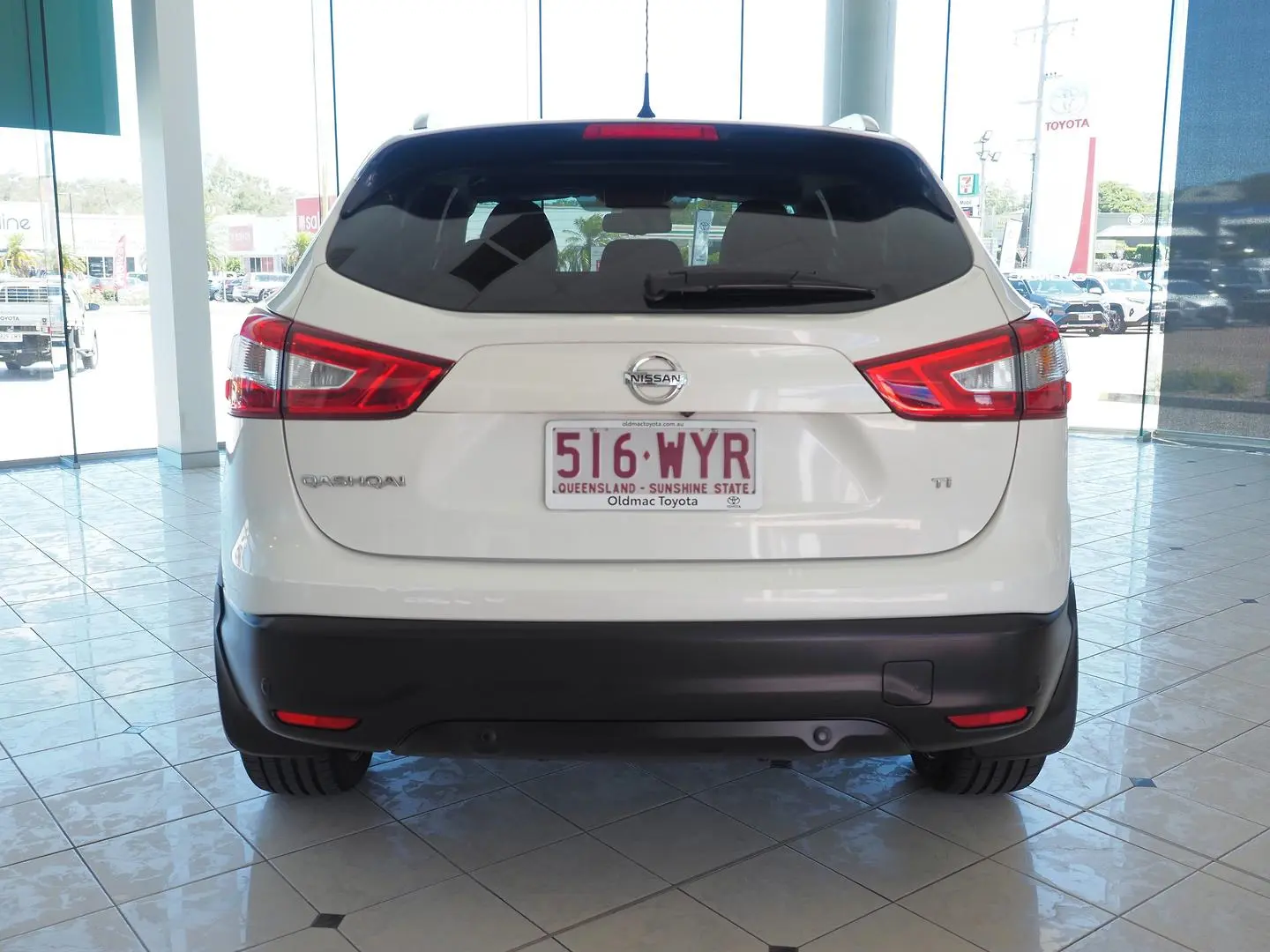 2016 Nissan QASHQAI Gallery Image 7