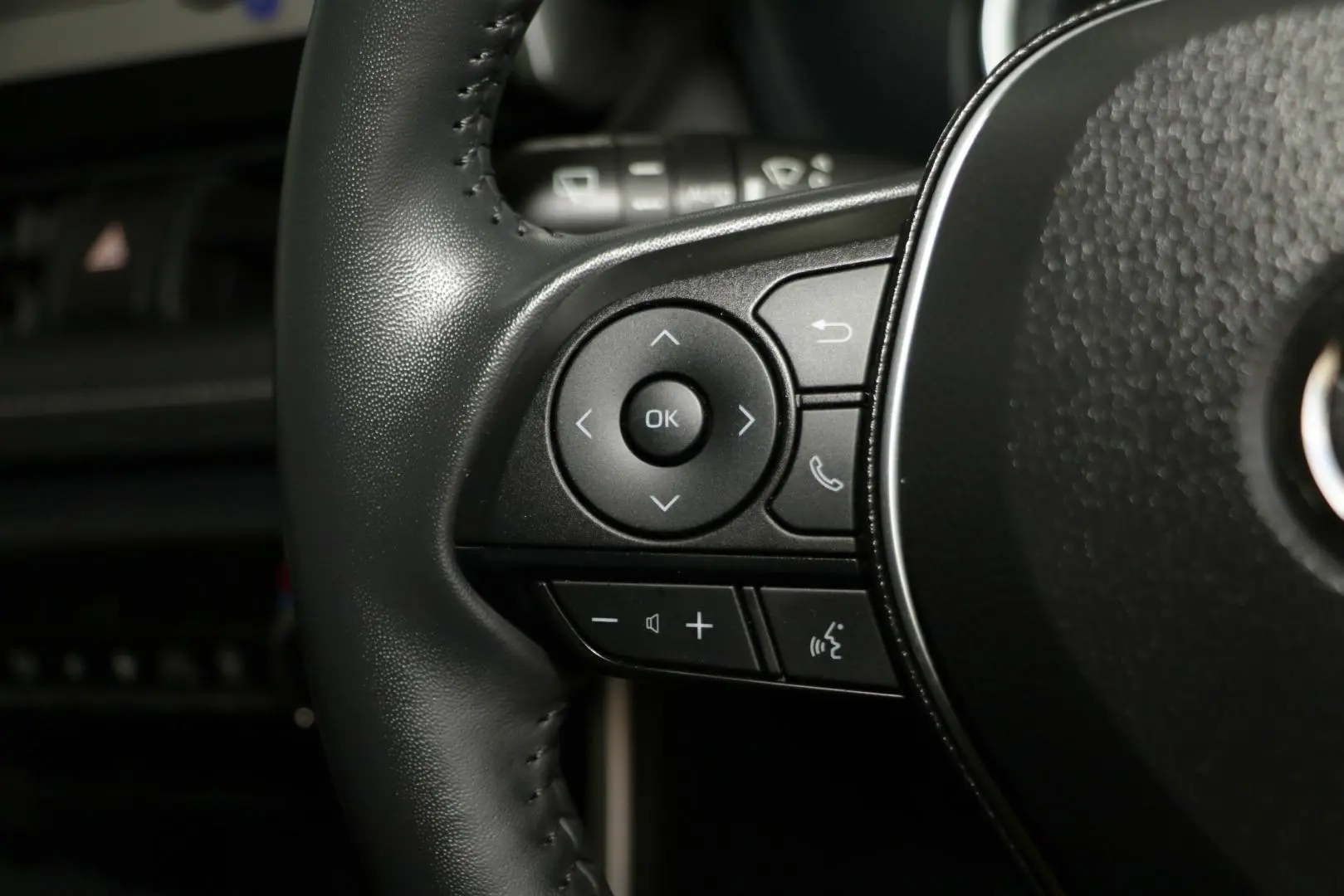 2024 Toyota RAV4 Gallery Image 14