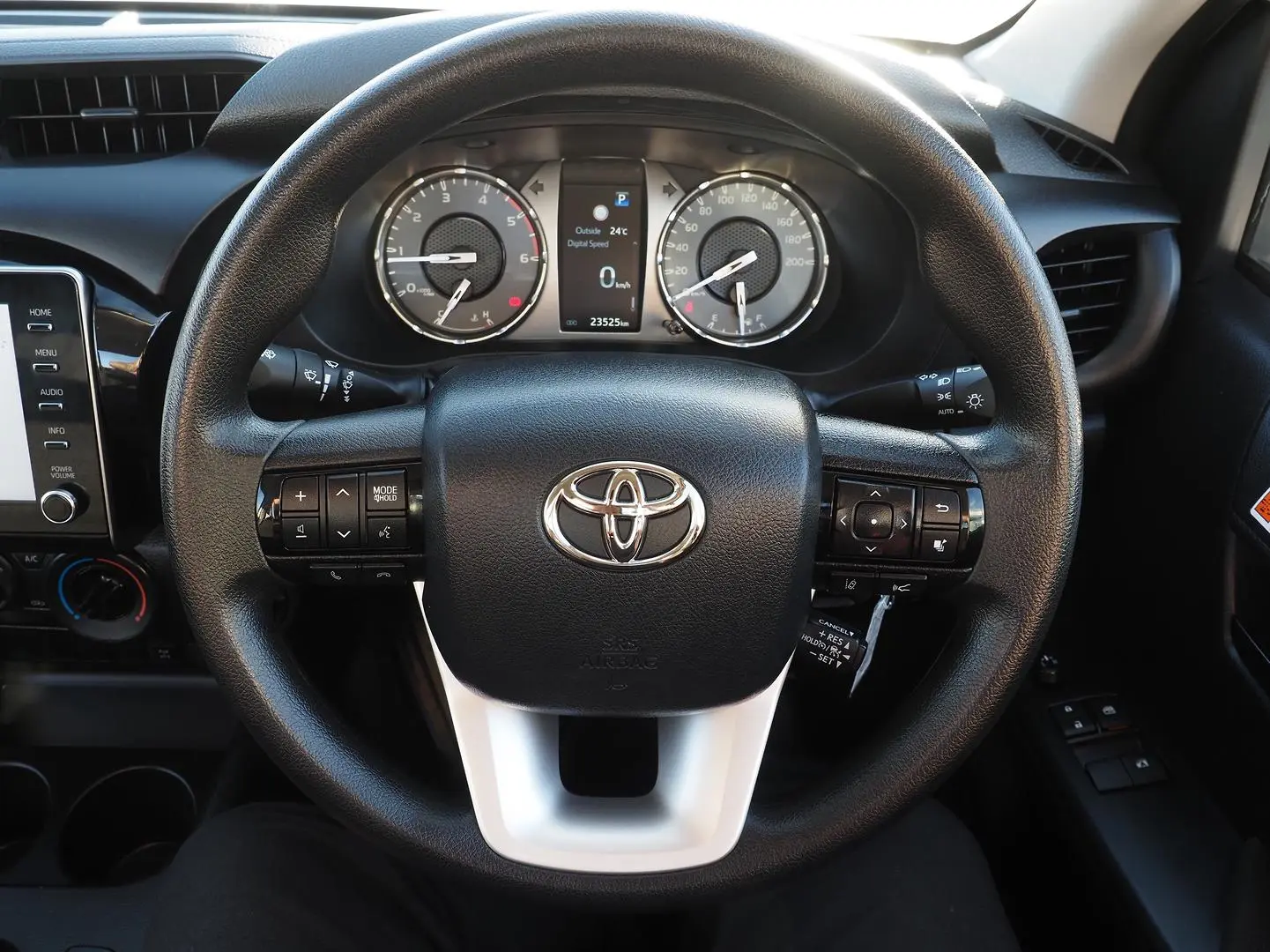 2023 Toyota Hilux Gallery Image 20