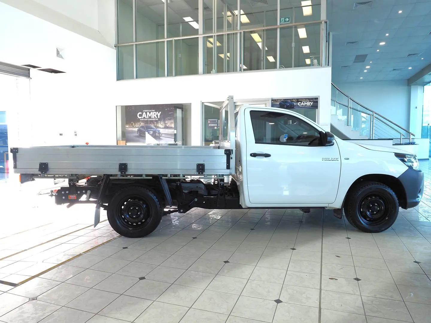 2023 Toyota Hilux Gallery Image 8