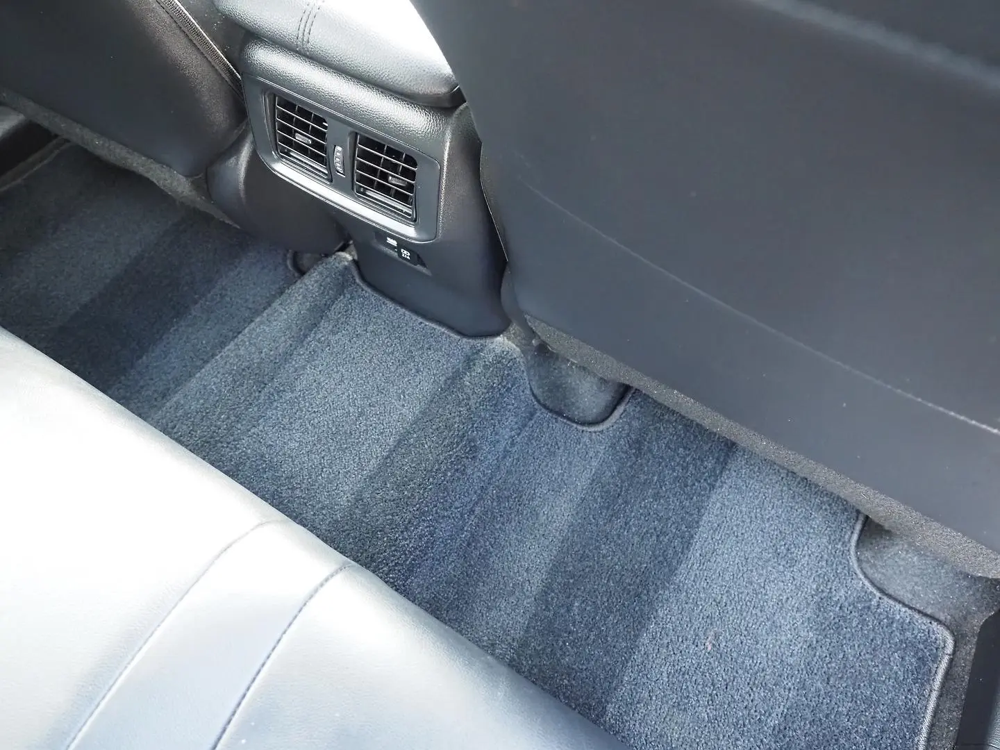 2020 Toyota RAV4 Gallery Image 14