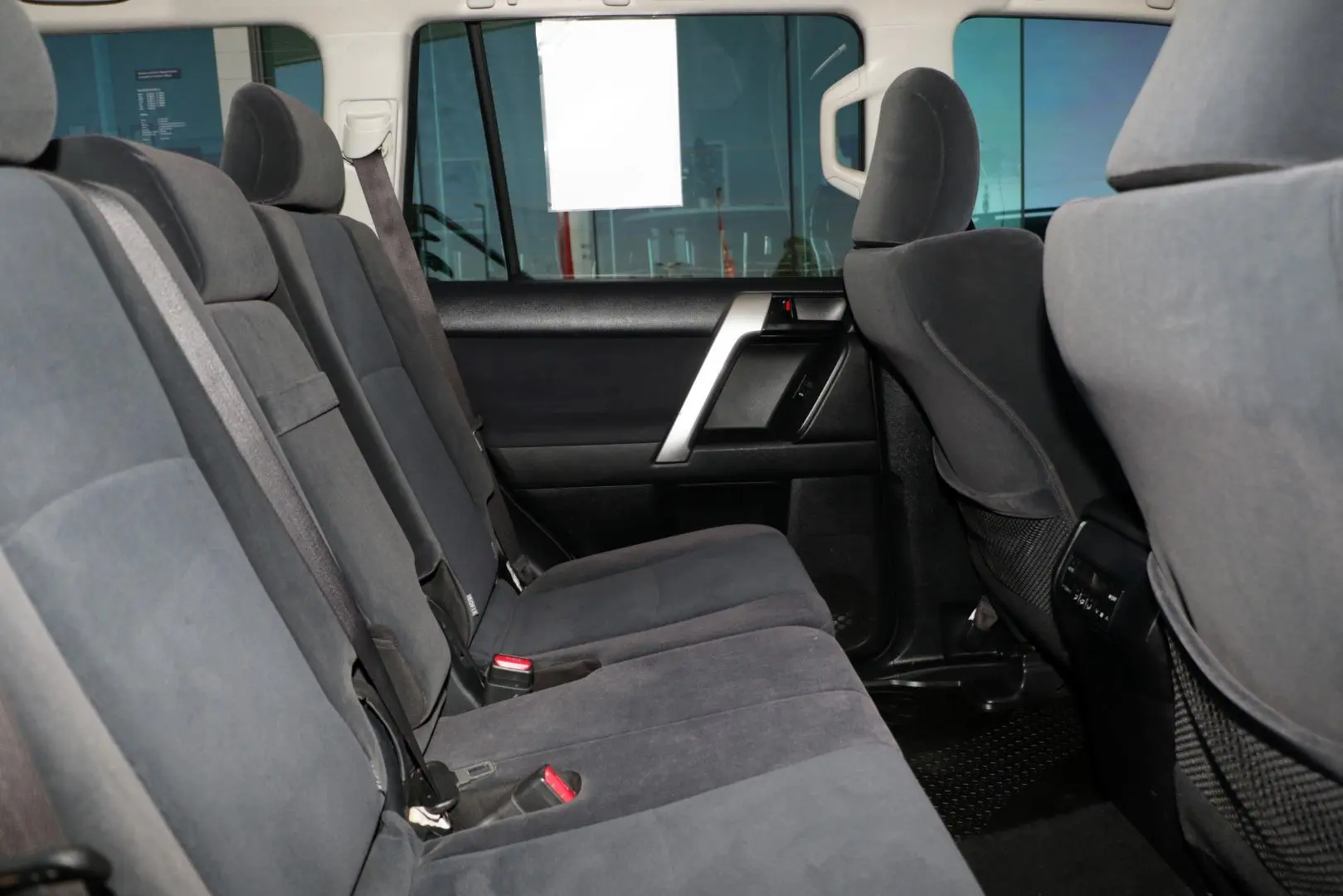 2021 Toyota Landcruiser Prado Gallery Image 9