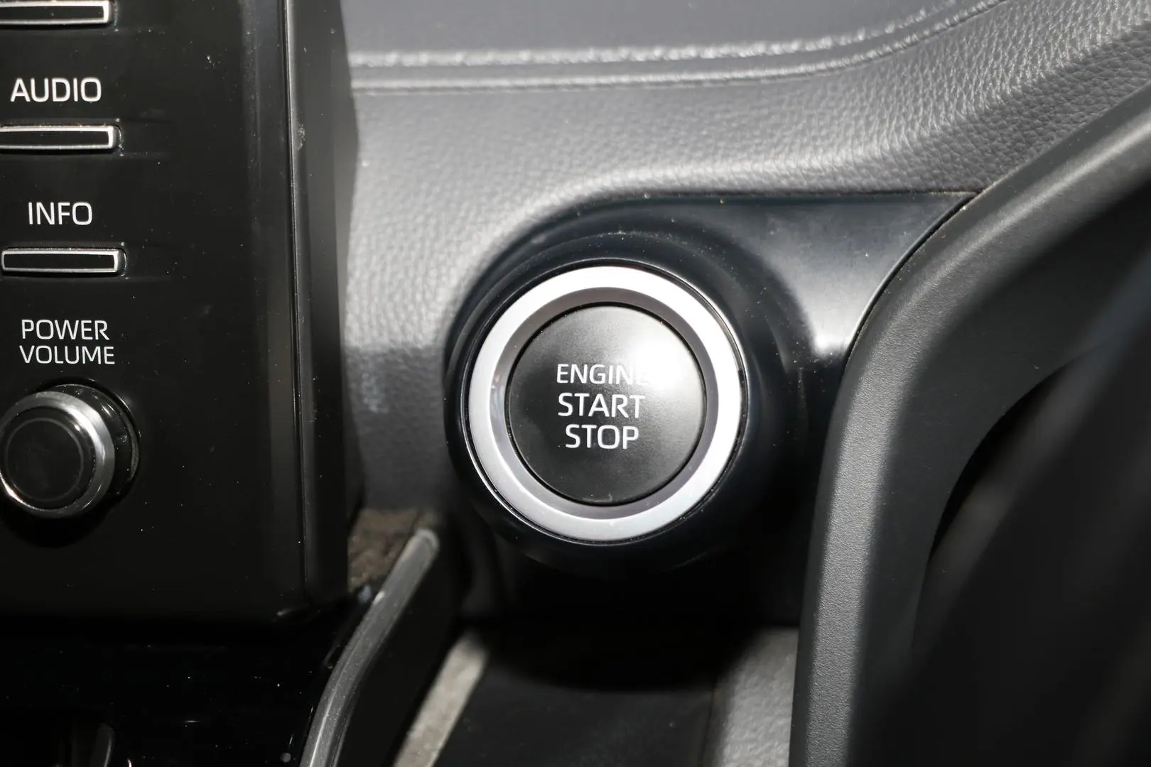 2023 Toyota Landcruiser Gallery Image 18