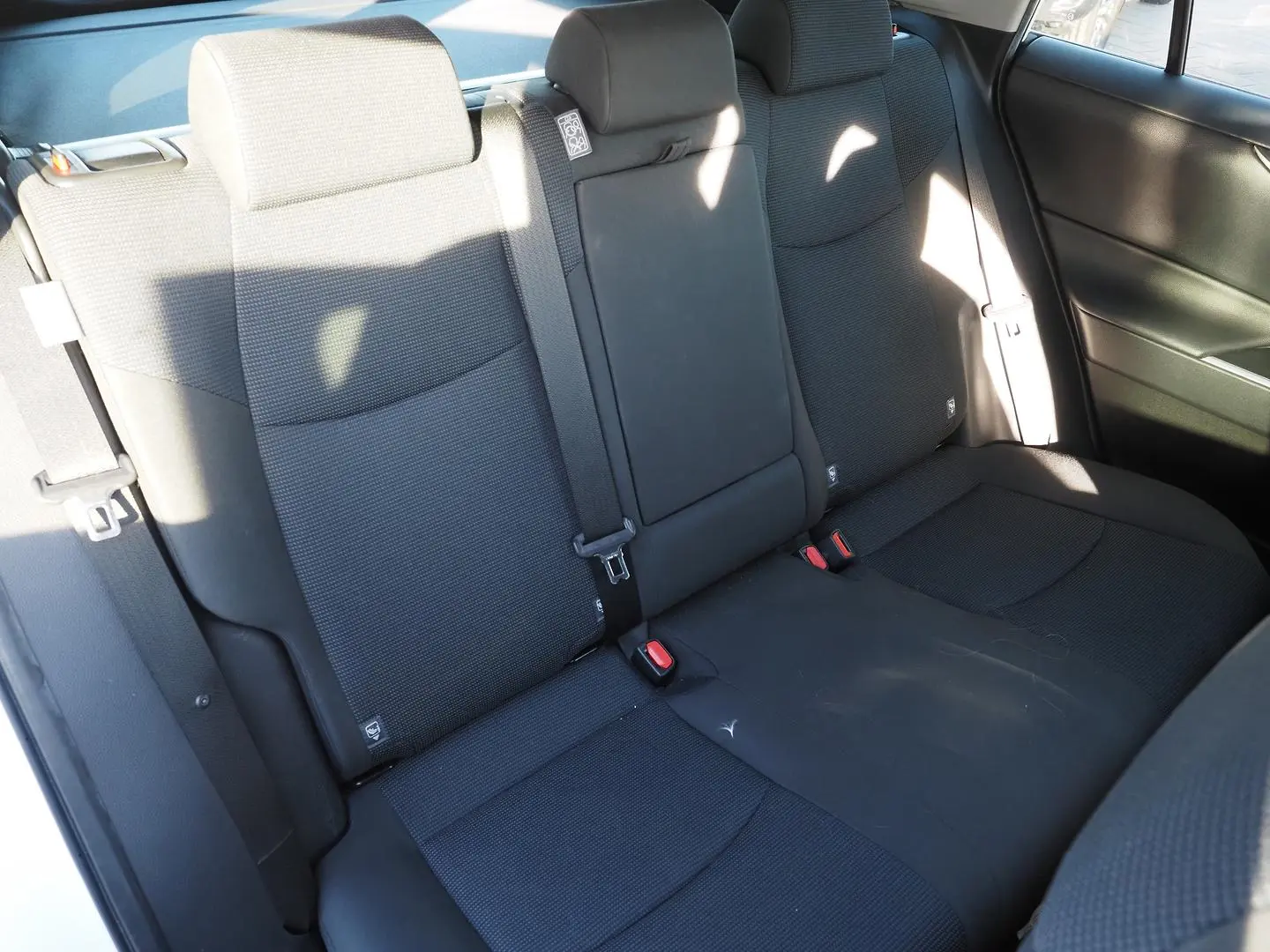 2020 Toyota RAV4 Gallery Image 4