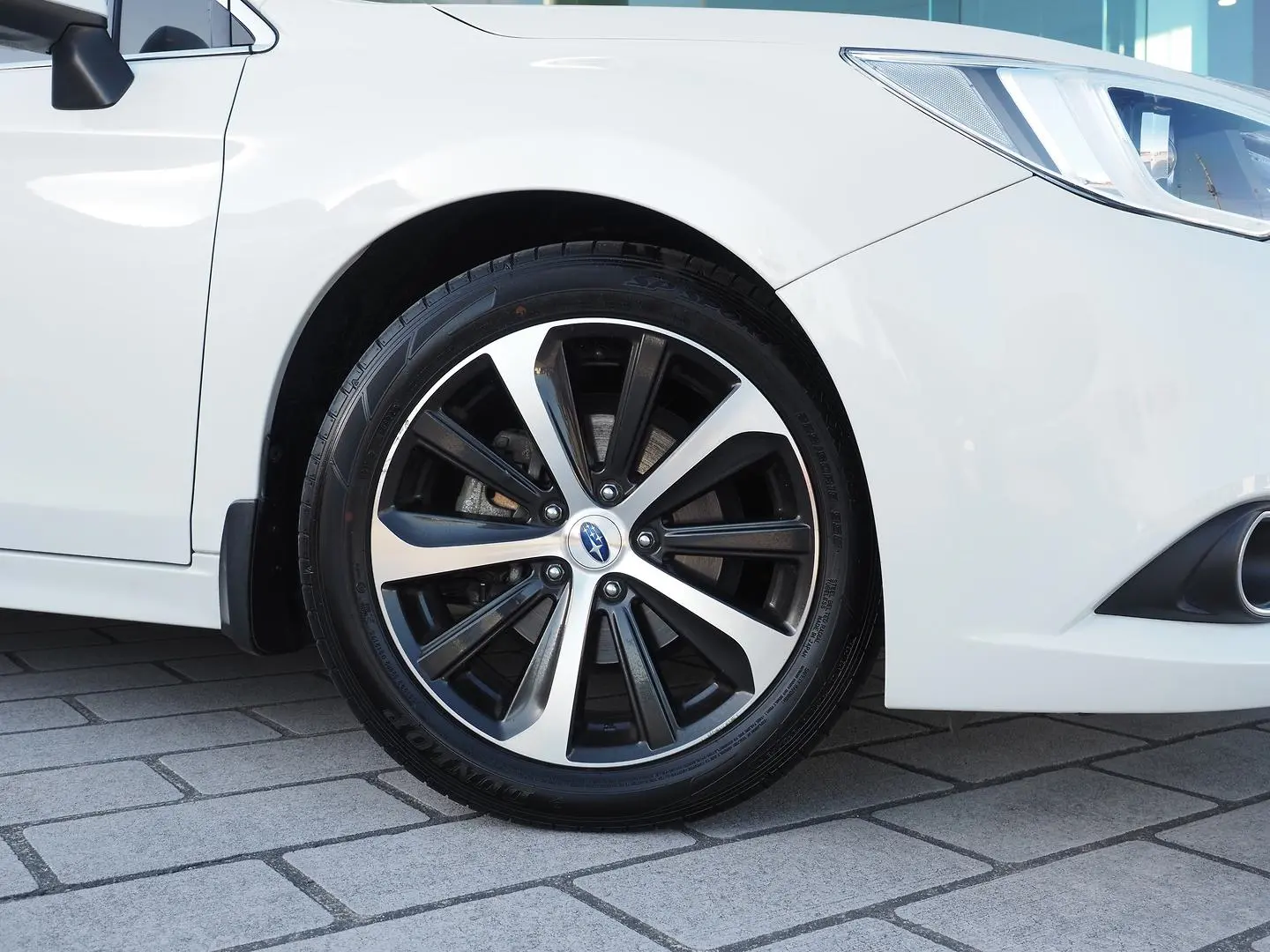 2015 Subaru Liberty Gallery Image 10