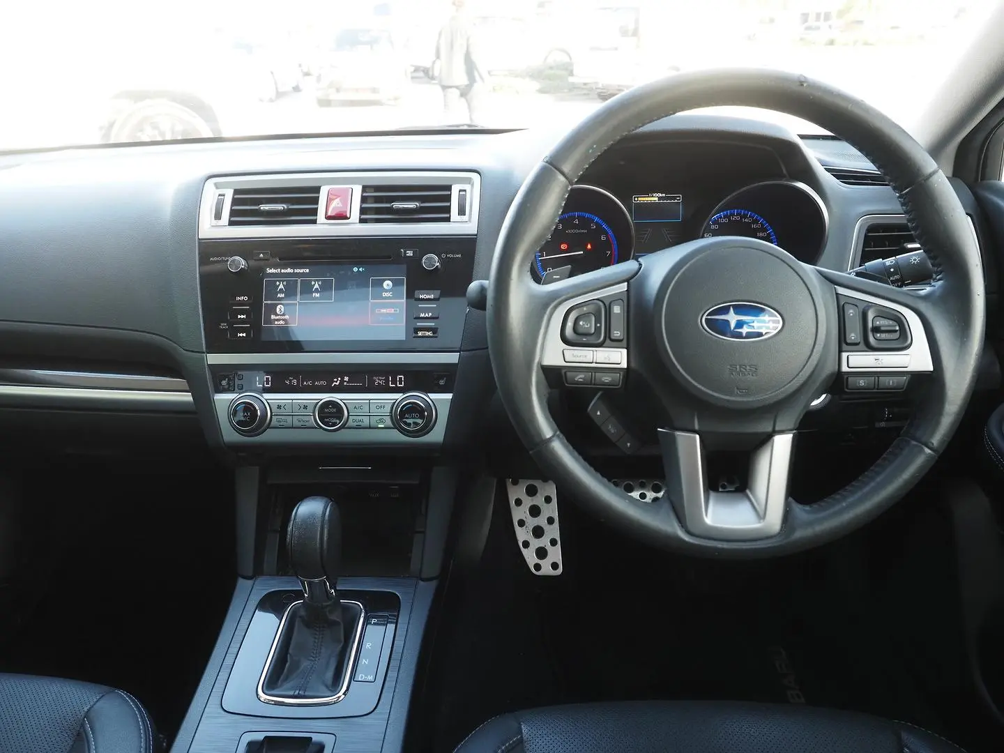 2015 Subaru Liberty Gallery Image 13