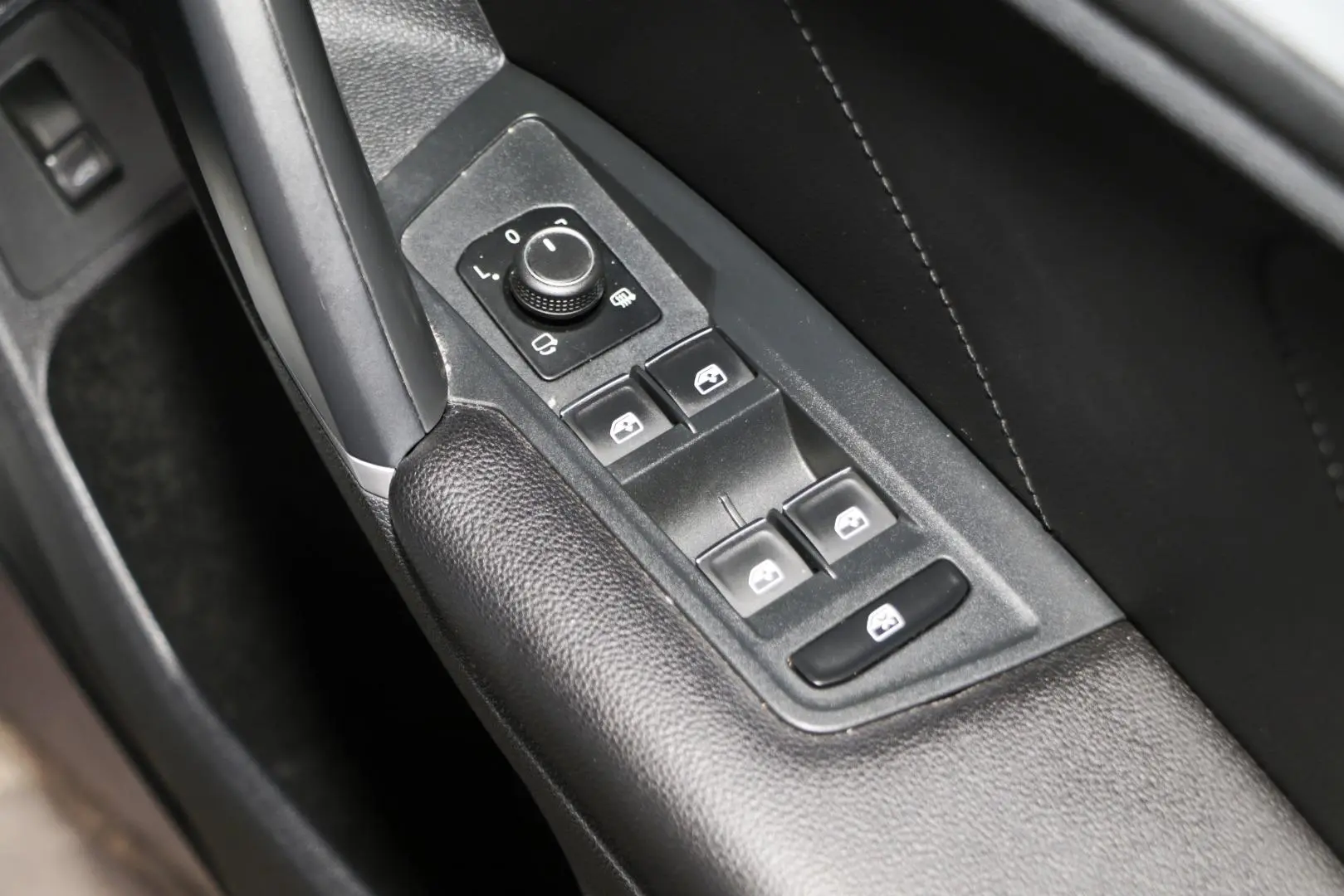 2016 Volkswagen Tiguan Gallery Image 19