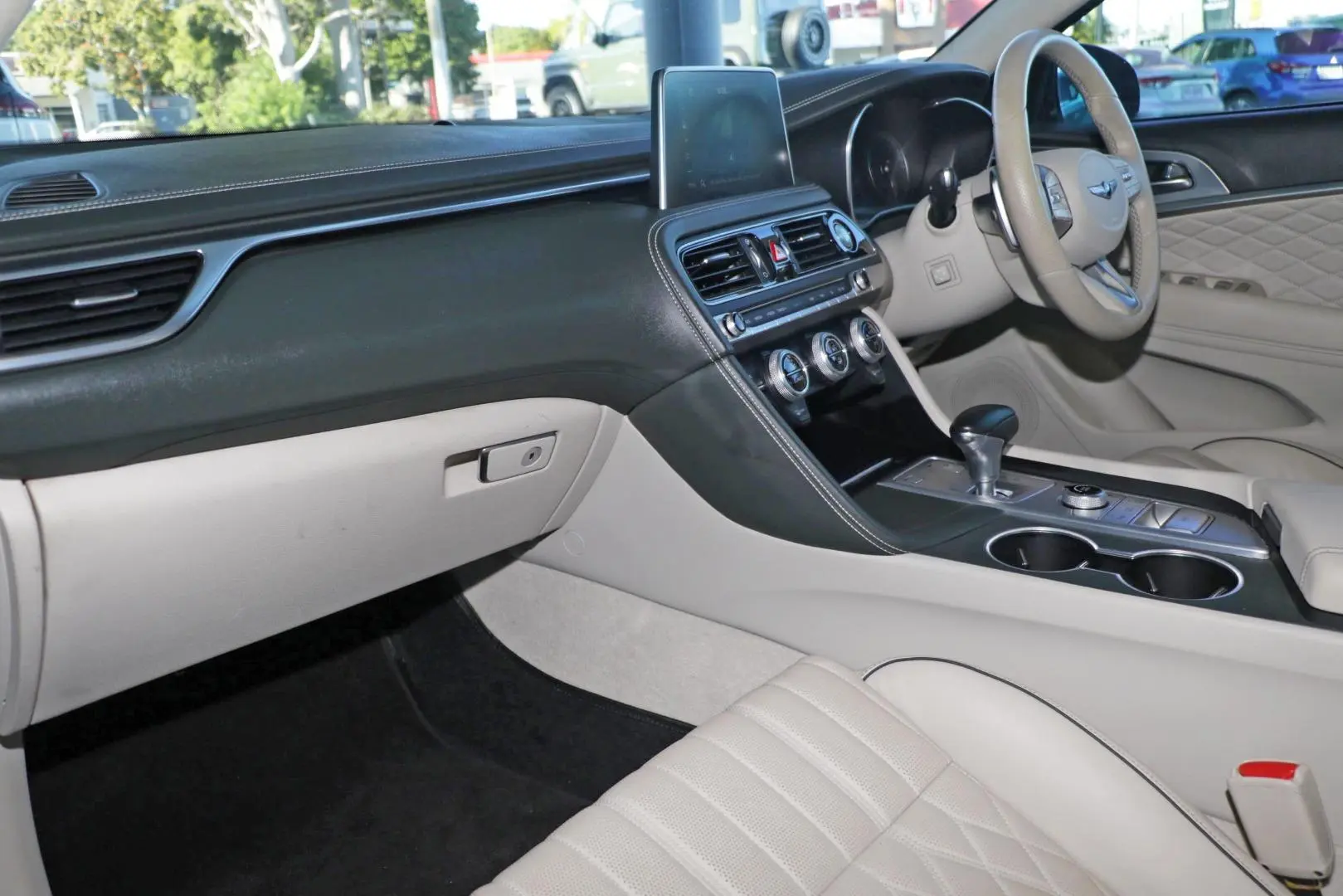 2019 Genesis G70 Gallery Image 7