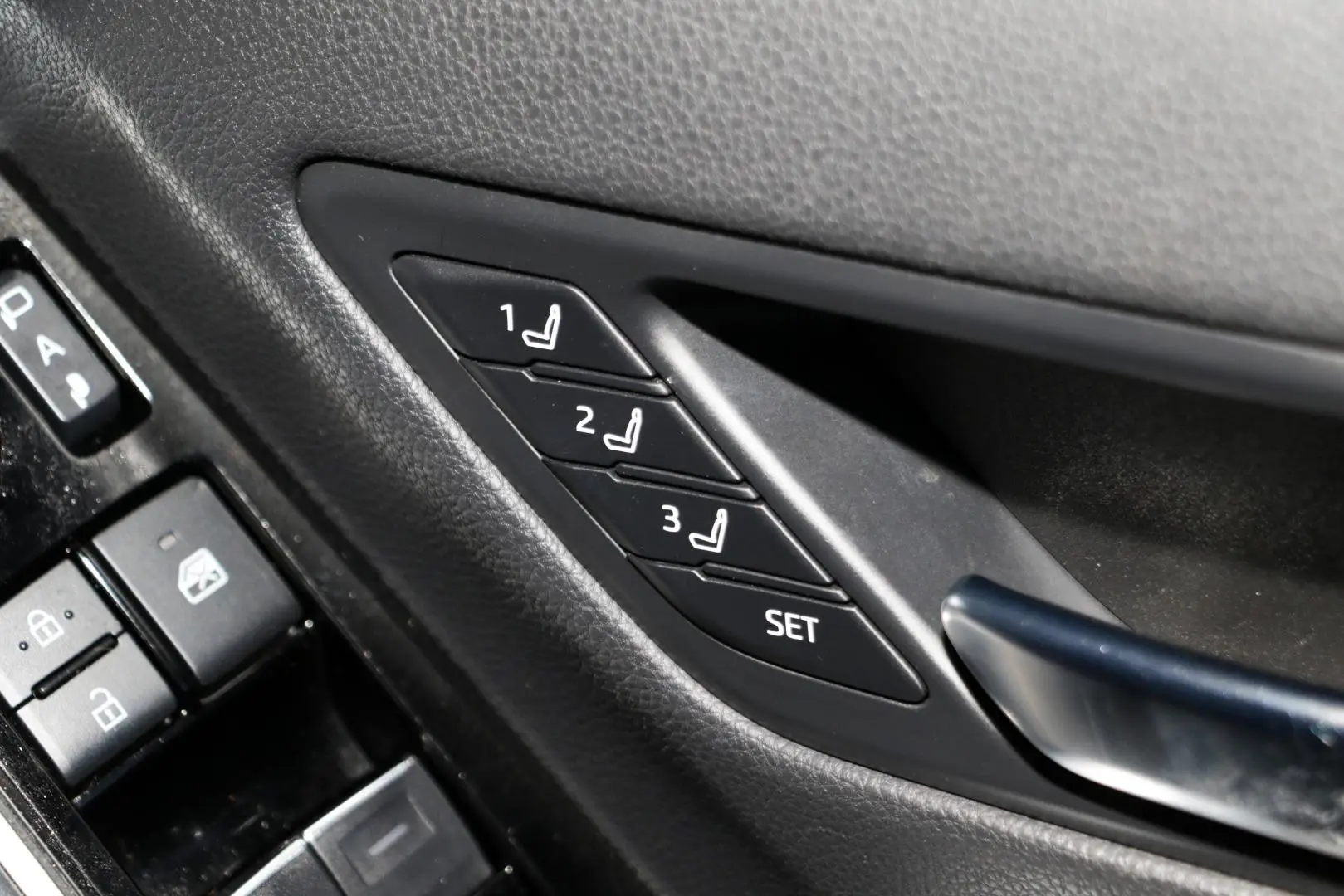 2023 Toyota Landcruiser Gallery Image 19