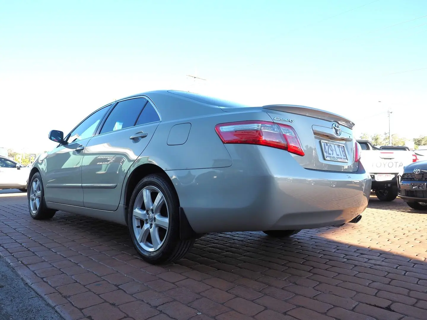2009 Toyota Camry Gallery Image 3