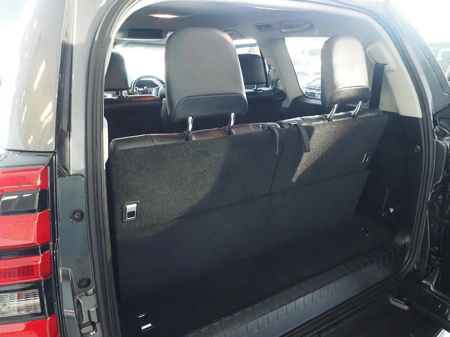2018 Toyota Landcruiser Prado Gallery Image 22
