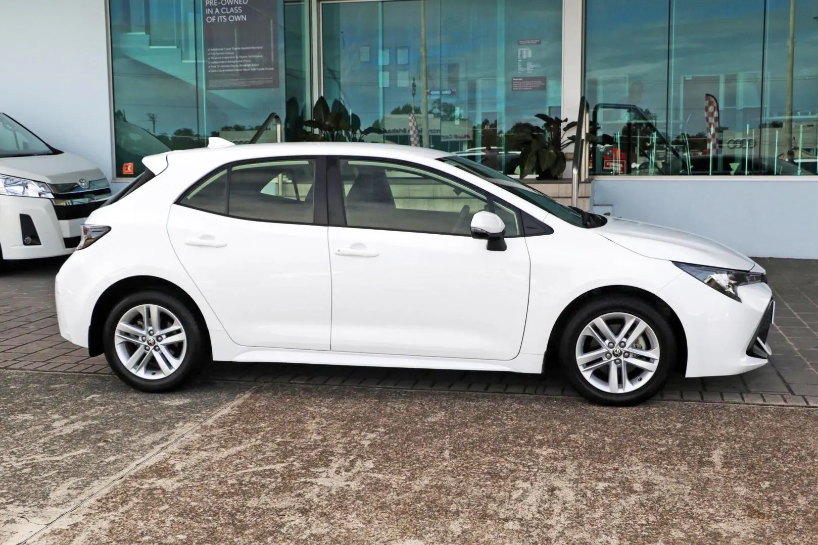 2021 Toyota Corolla Gallery Image 5