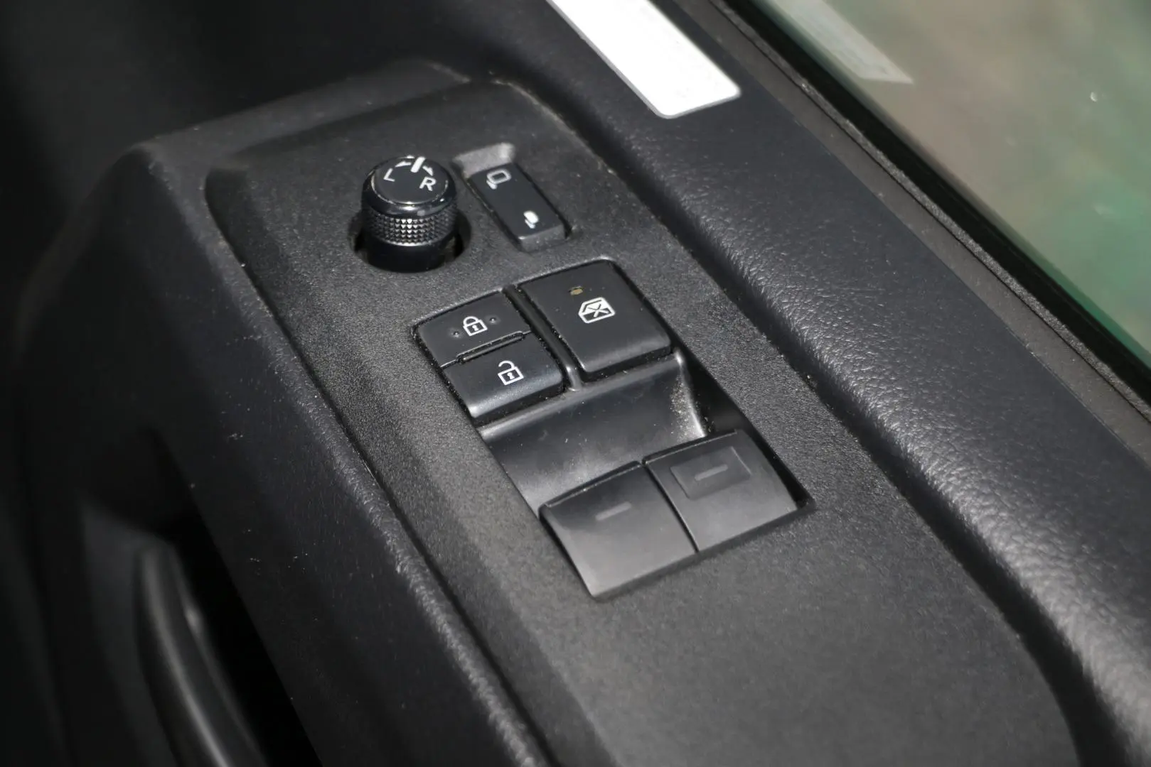 2024 Toyota Hiace Gallery Image 18