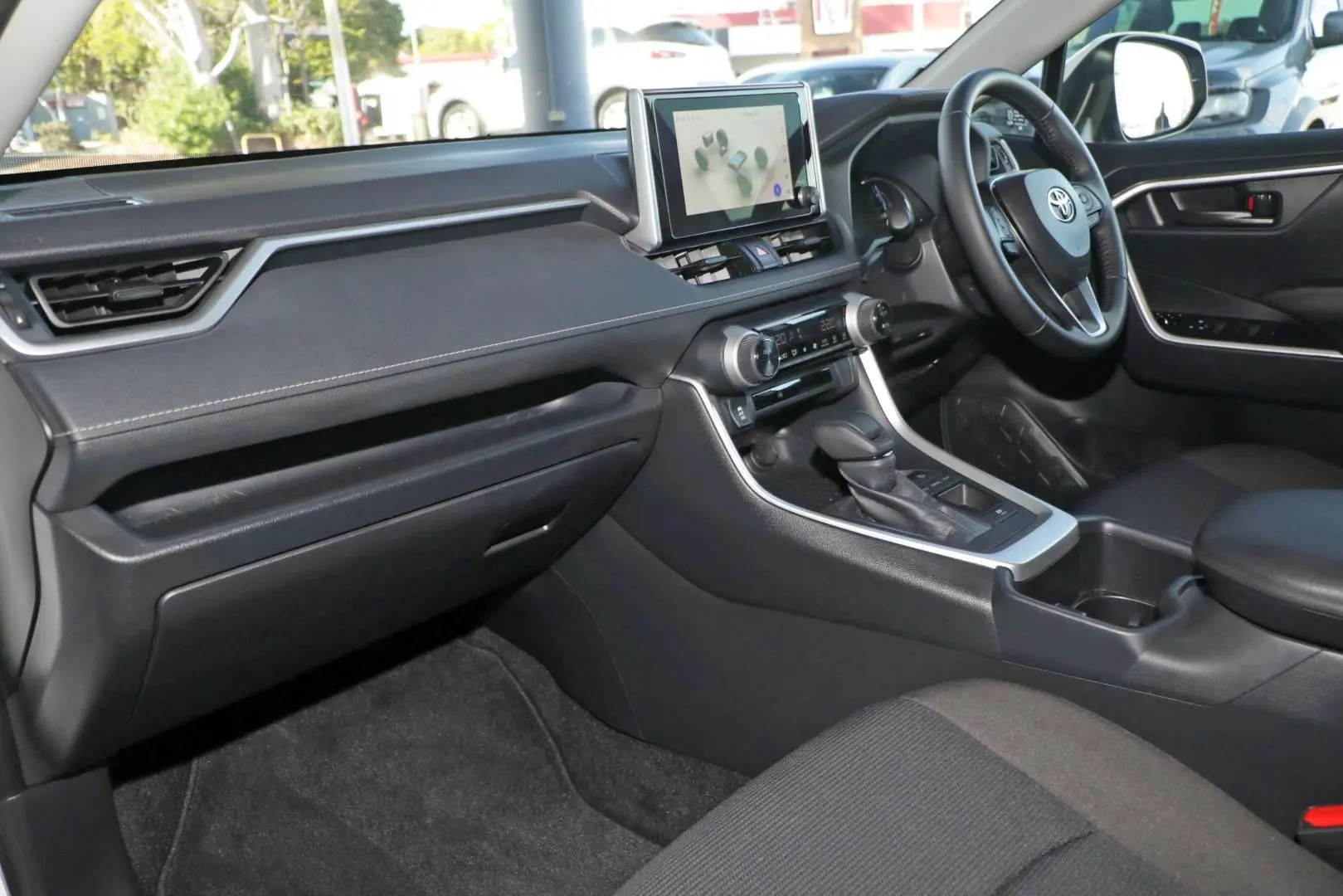 2025 Toyota RAV4 Gallery Image 8