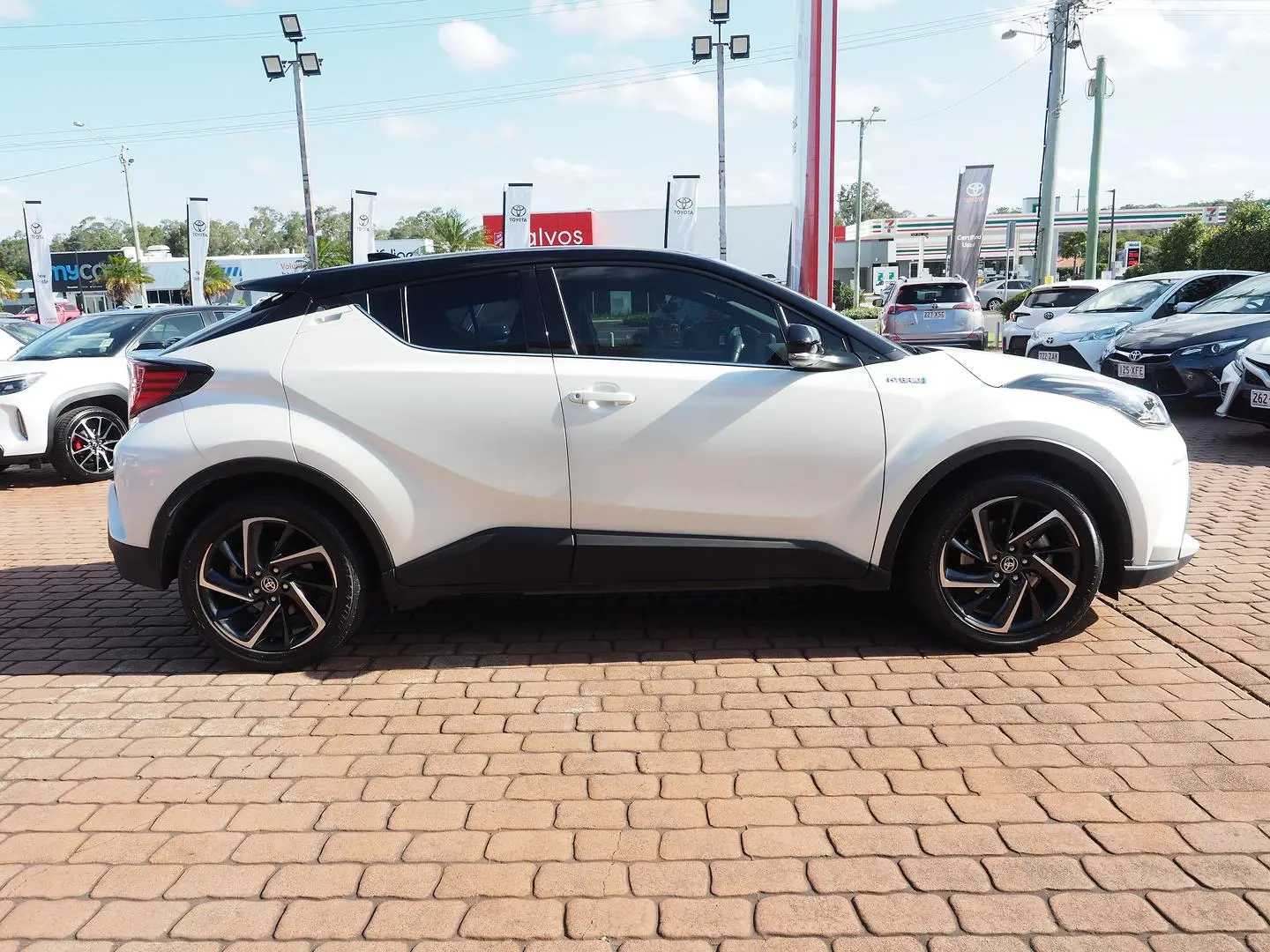 2020 Toyota C-HR Image 5