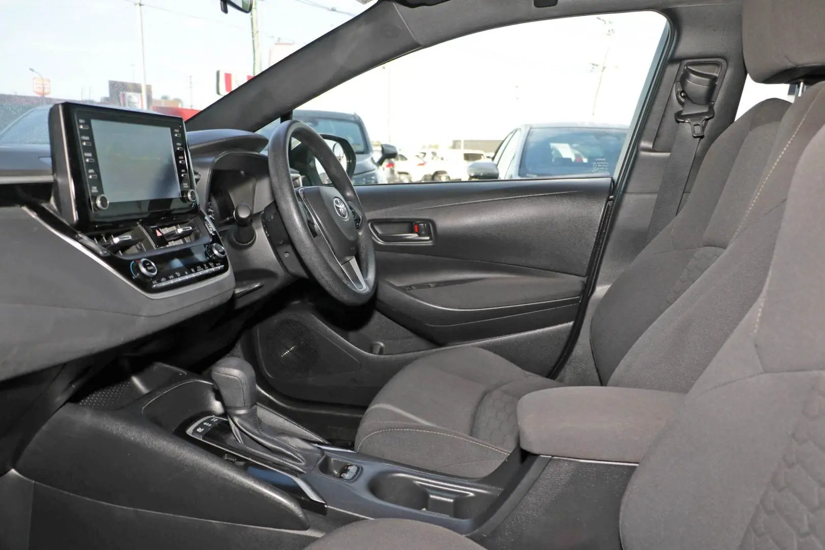 2022 Toyota Corolla Gallery Image 8