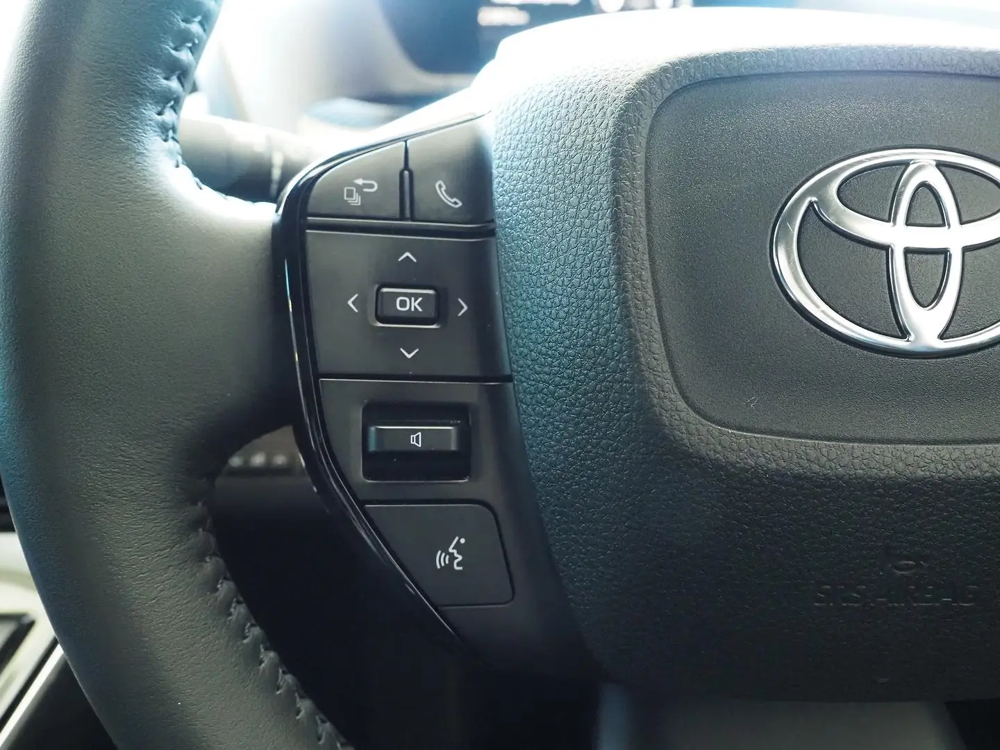 2024 Toyota bZ4X Gallery Image 28