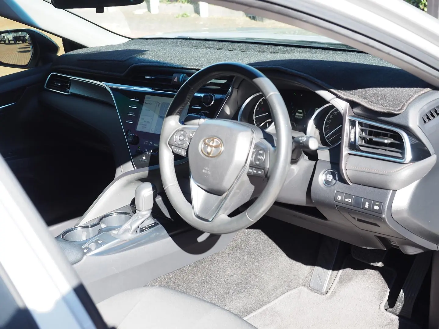 2018 Toyota Camry Gallery Image 21