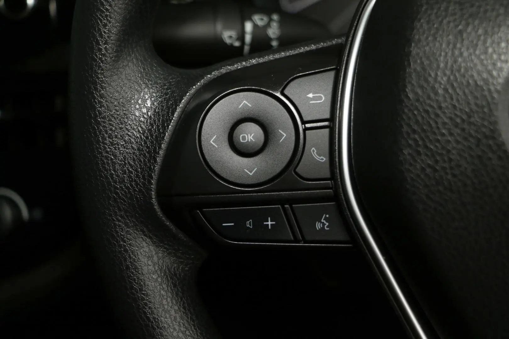 2022 Toyota Camry Gallery Image 16