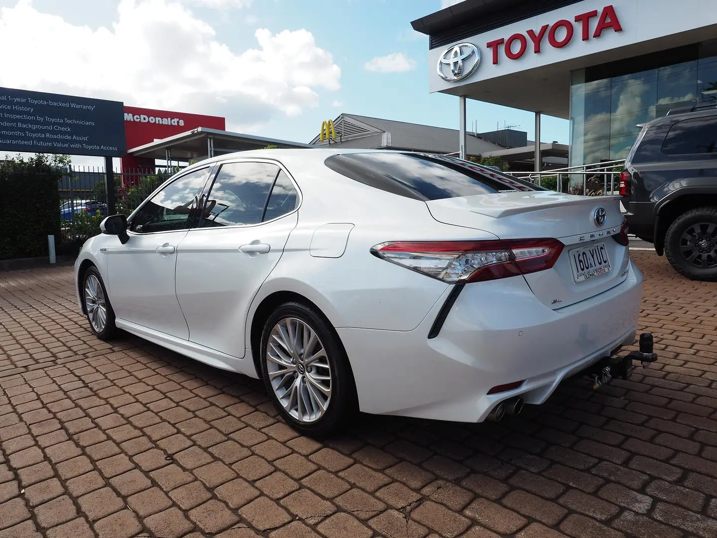 2019 Toyota Camry Image 7