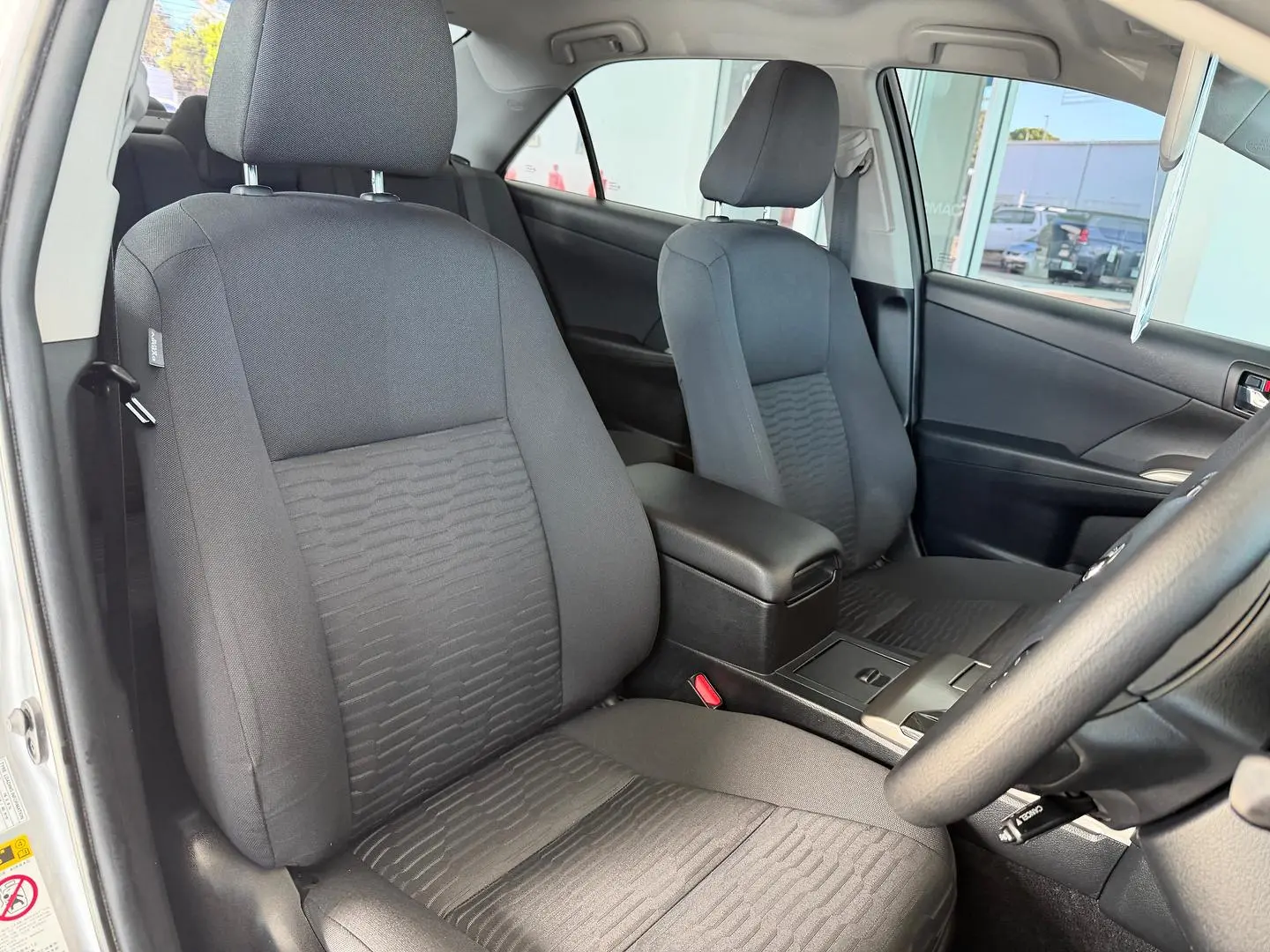 2016 Toyota Aurion Gallery Image 7