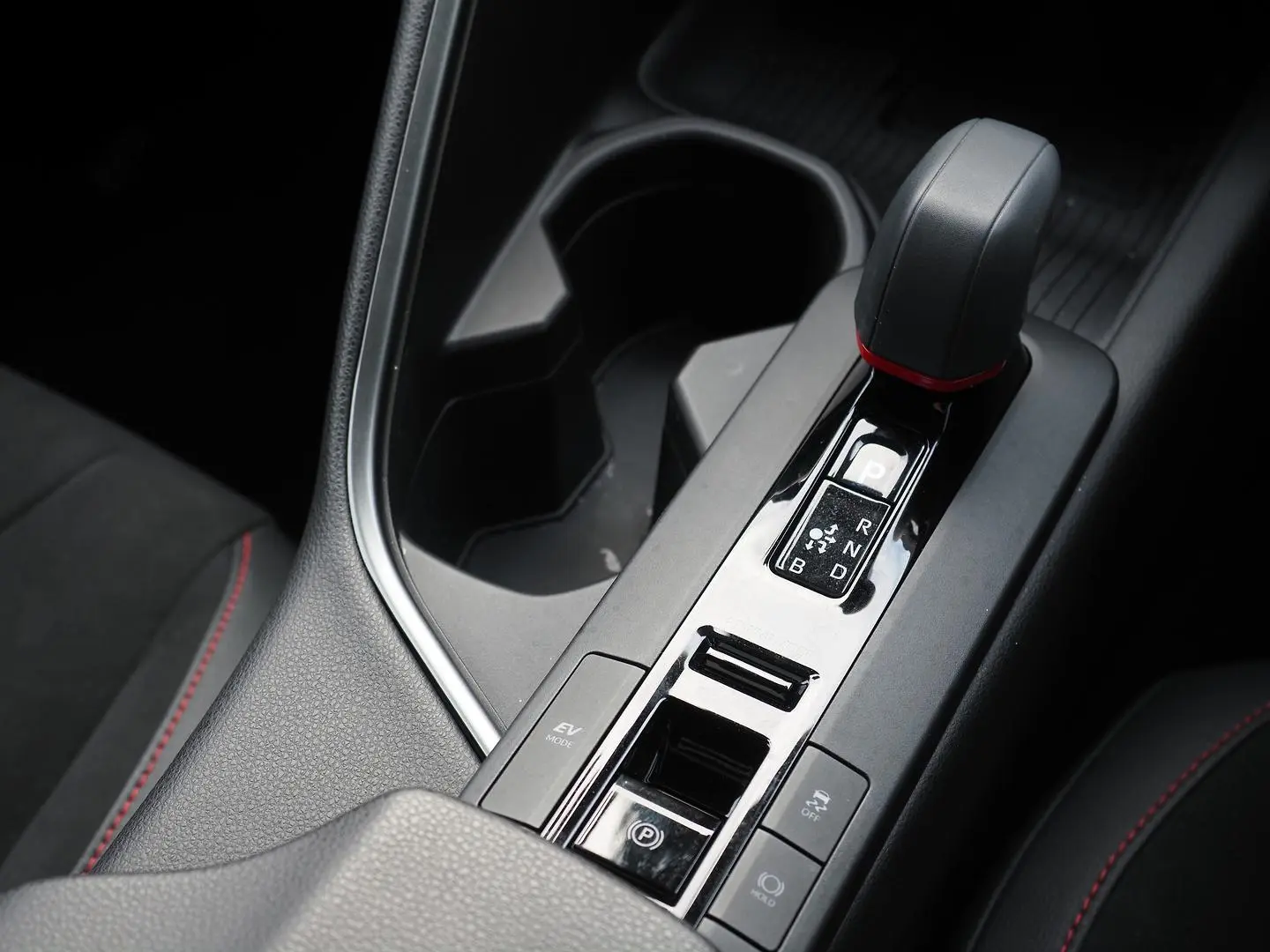 2024 Toyota C-HR Gallery Image 21