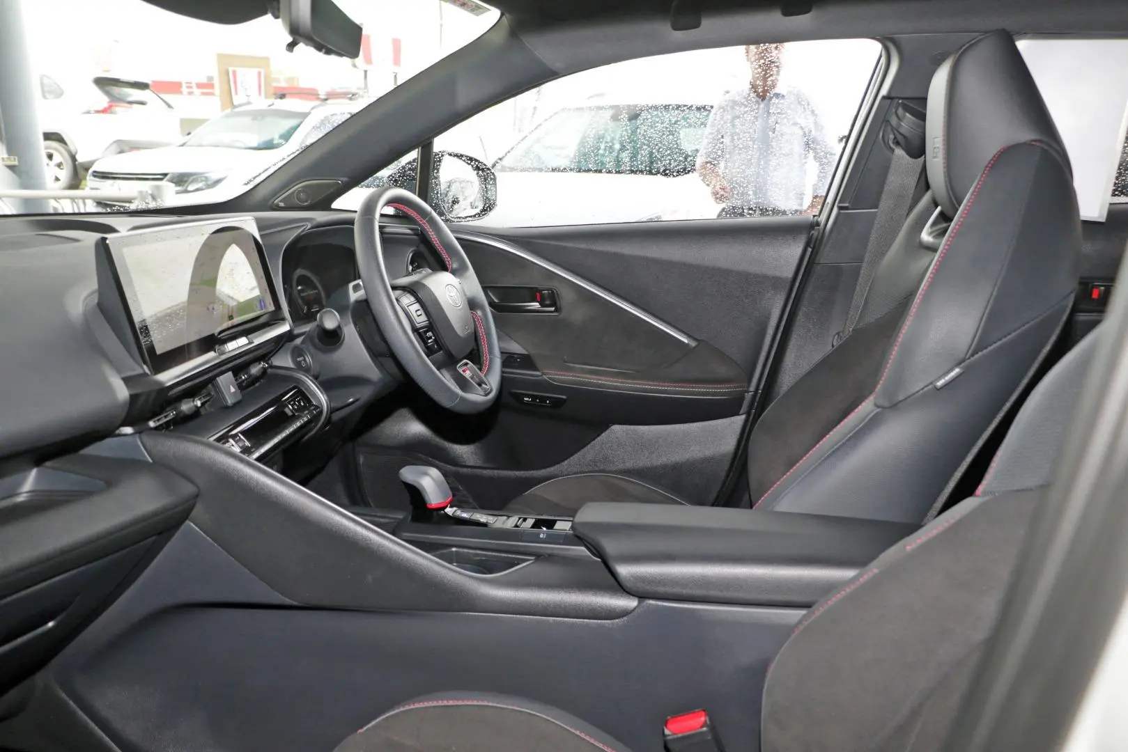 2024 Toyota C-HR Gallery Image 9