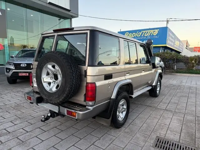 2018 Toyota Landcruiser Gallery Image 7