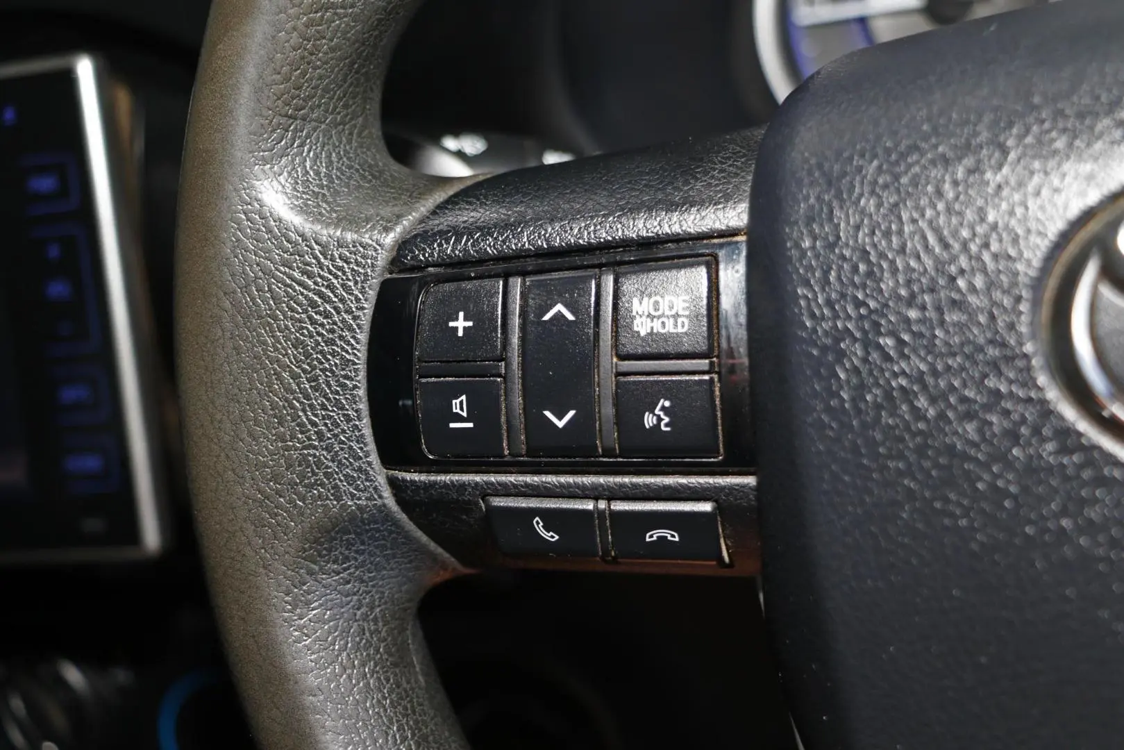 2019 Toyota Hilux Gallery Image 15