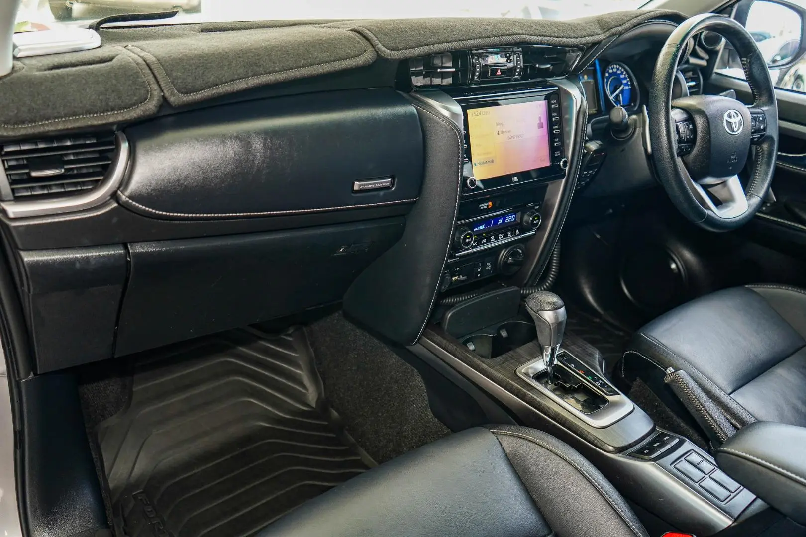 2020 Toyota Fortuner Gallery Image 10