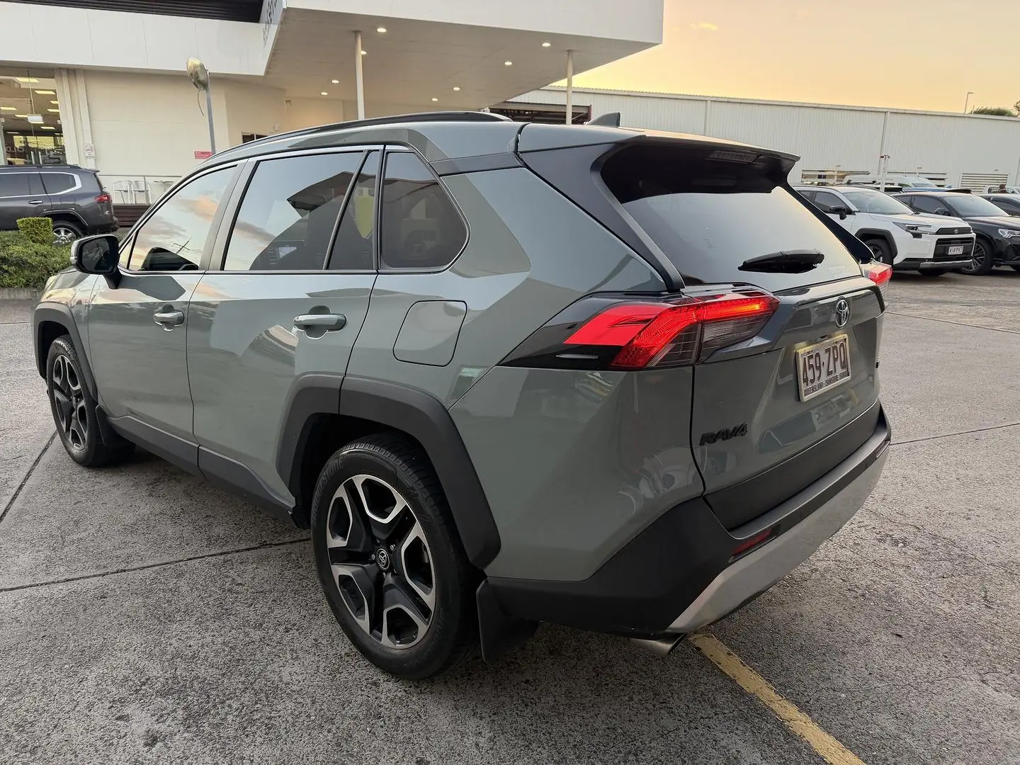 2020 Toyota RAV4 Gallery Image 8