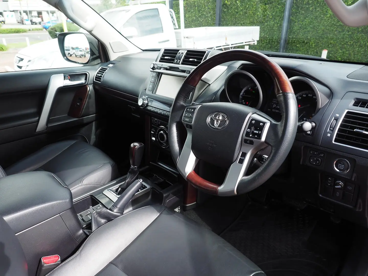 2015 Toyota Landcruiser Prado Gallery Image 29