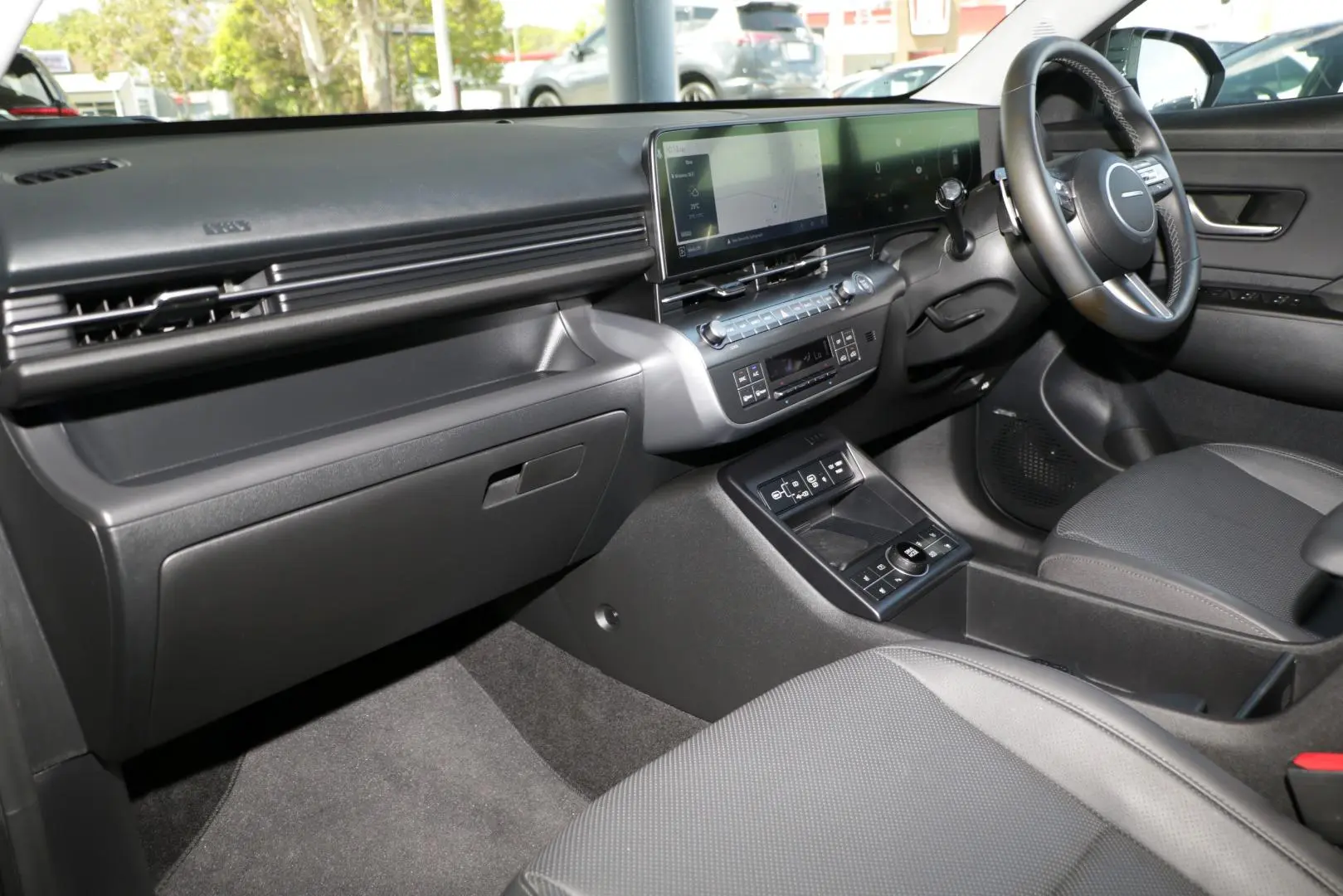 2024 Hyundai Kona Gallery Image 7