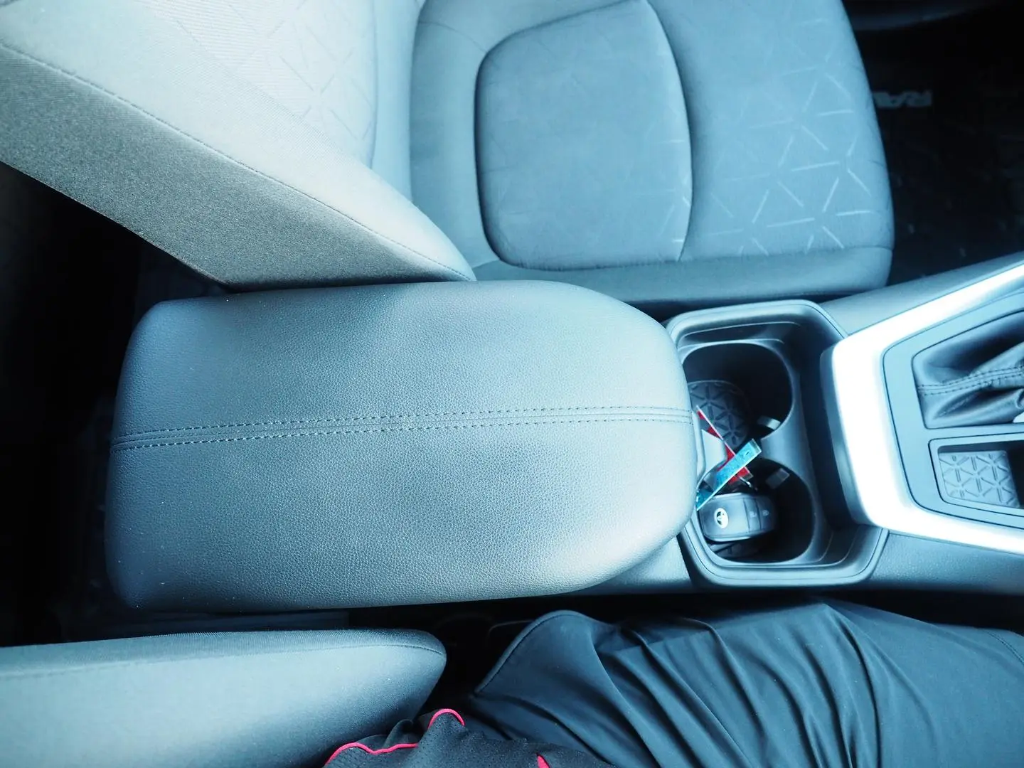 2021 Toyota RAV4 Gallery Image 26
